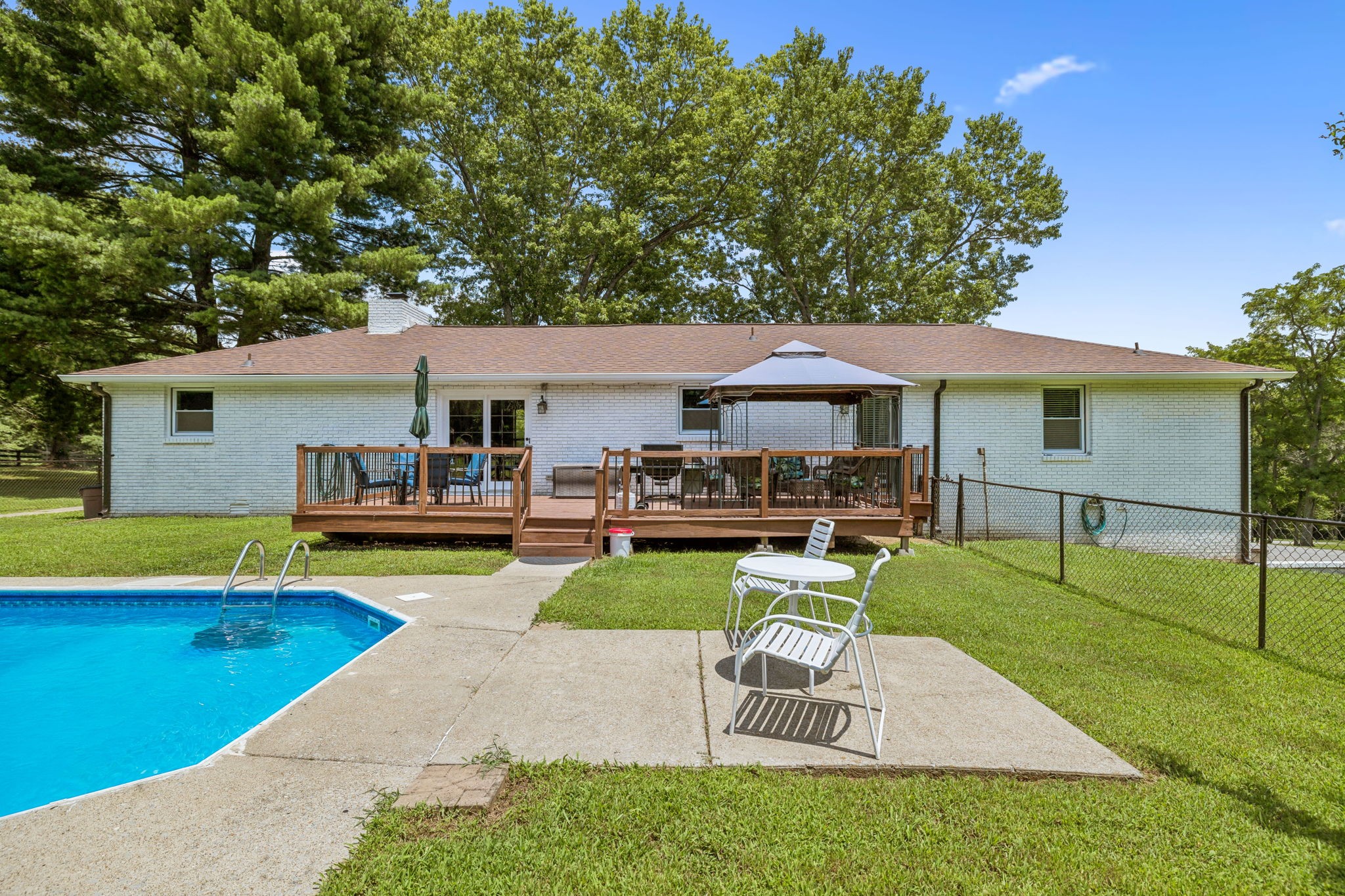 1009 Bunker Hill Dr