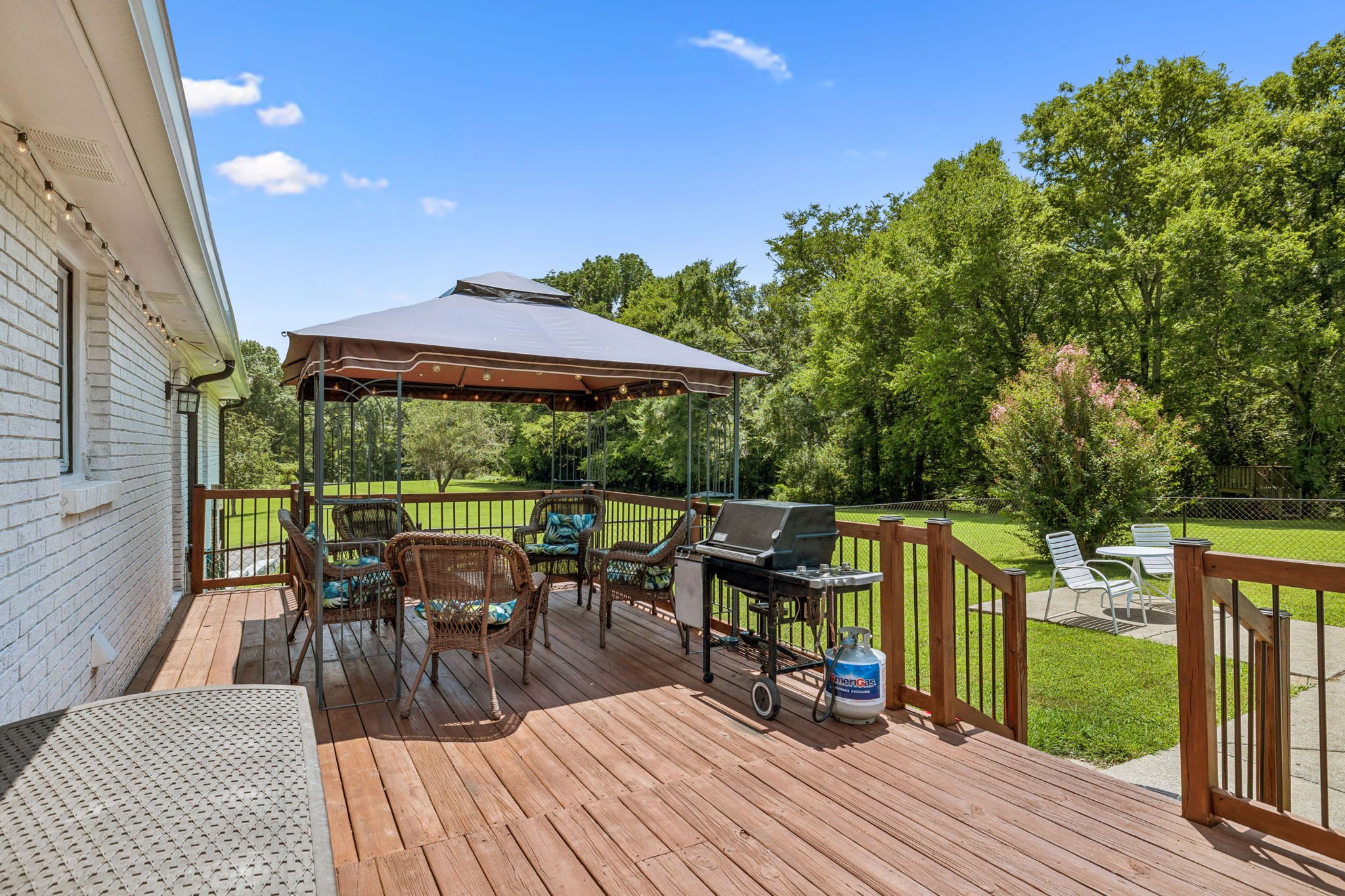 1009 Bunker Hill Dr