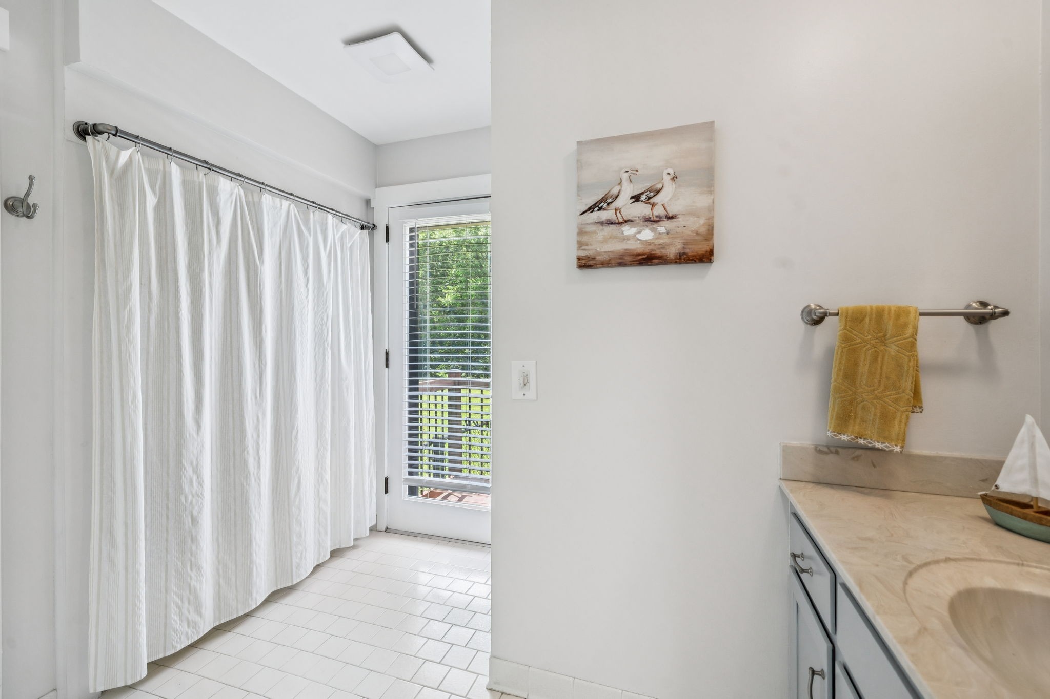 1009 Bunker Hill Dr