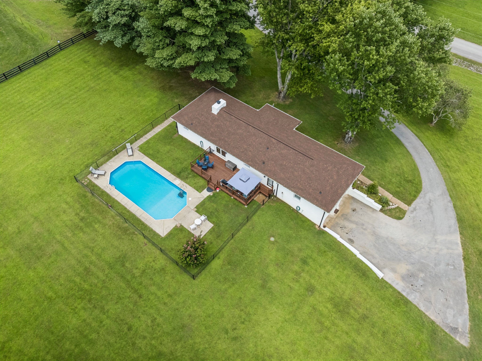 1009 Bunker Hill Dr