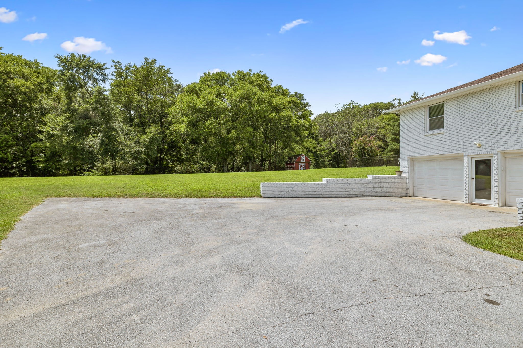 1009 Bunker Hill Dr