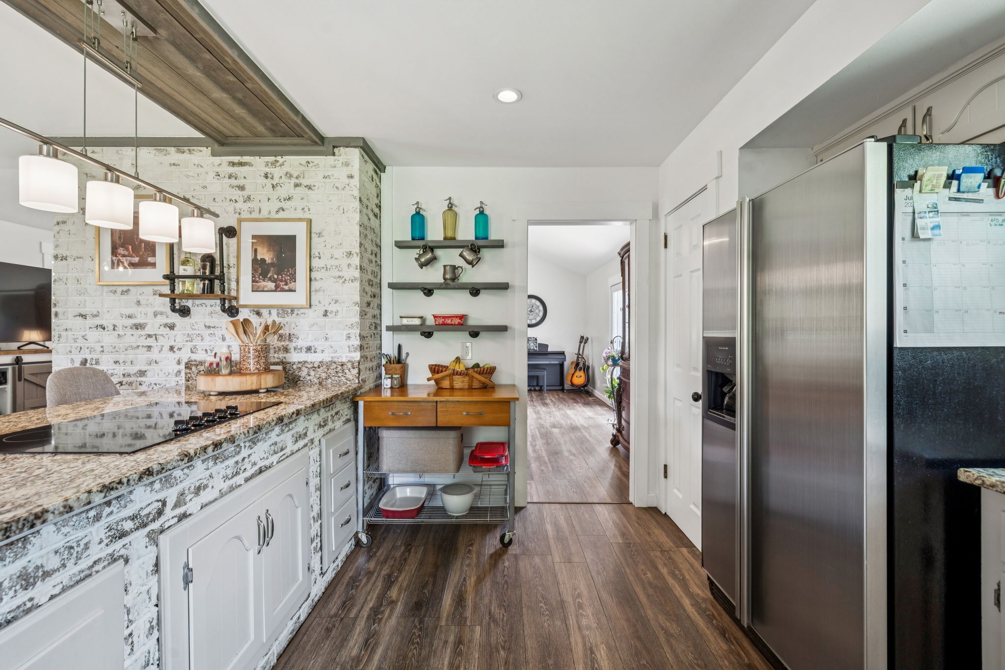 1009 Bunker Hill Dr