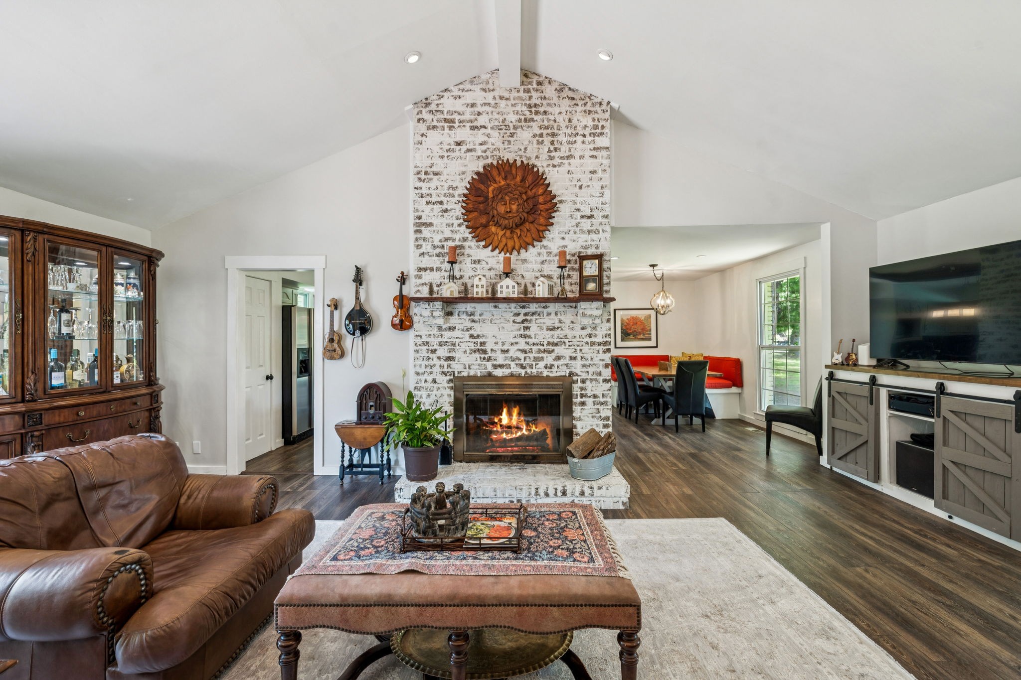 1009 Bunker Hill Dr