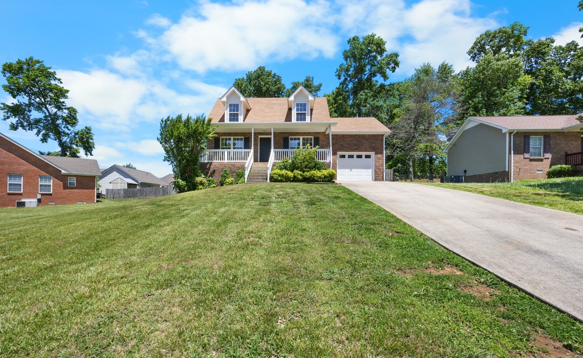 1729 Hazelwood Rd