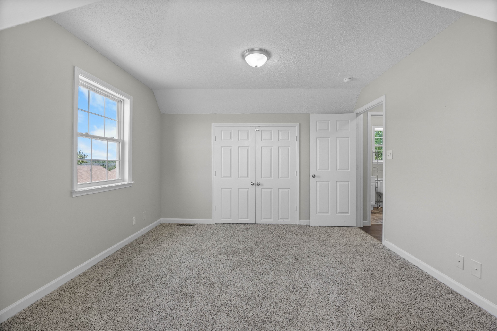 1729 Hazelwood Rd