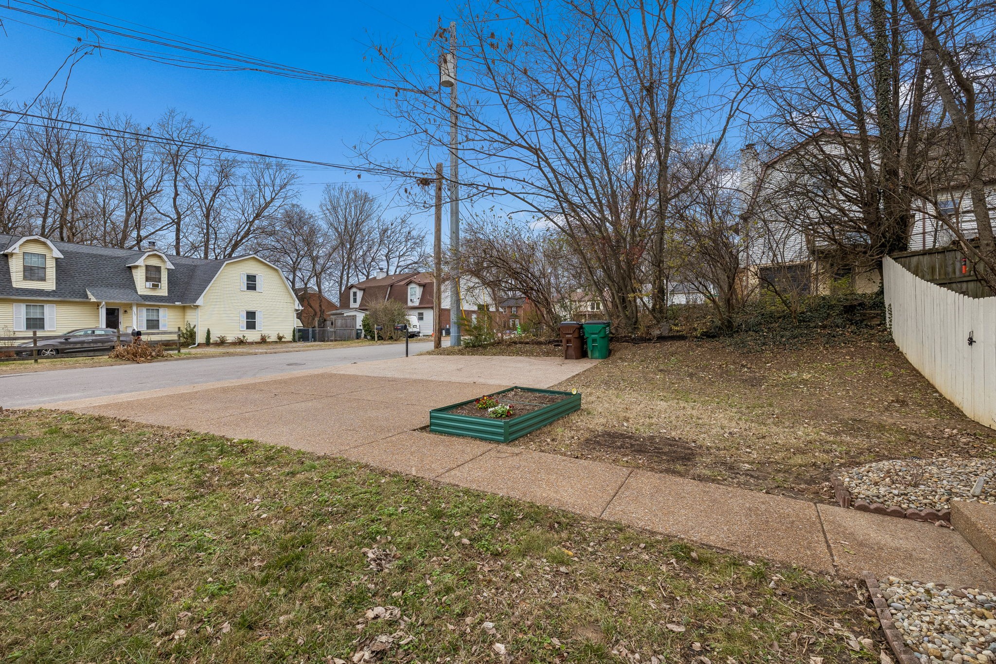 1304 Island View Ct