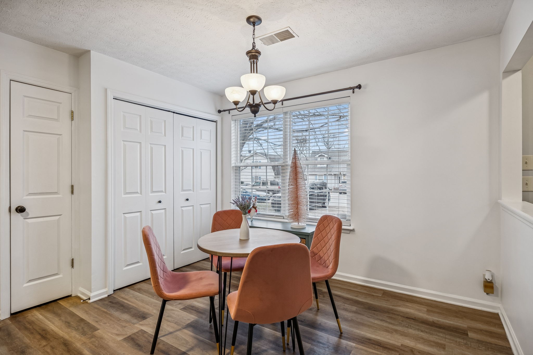 1304 Island View Ct