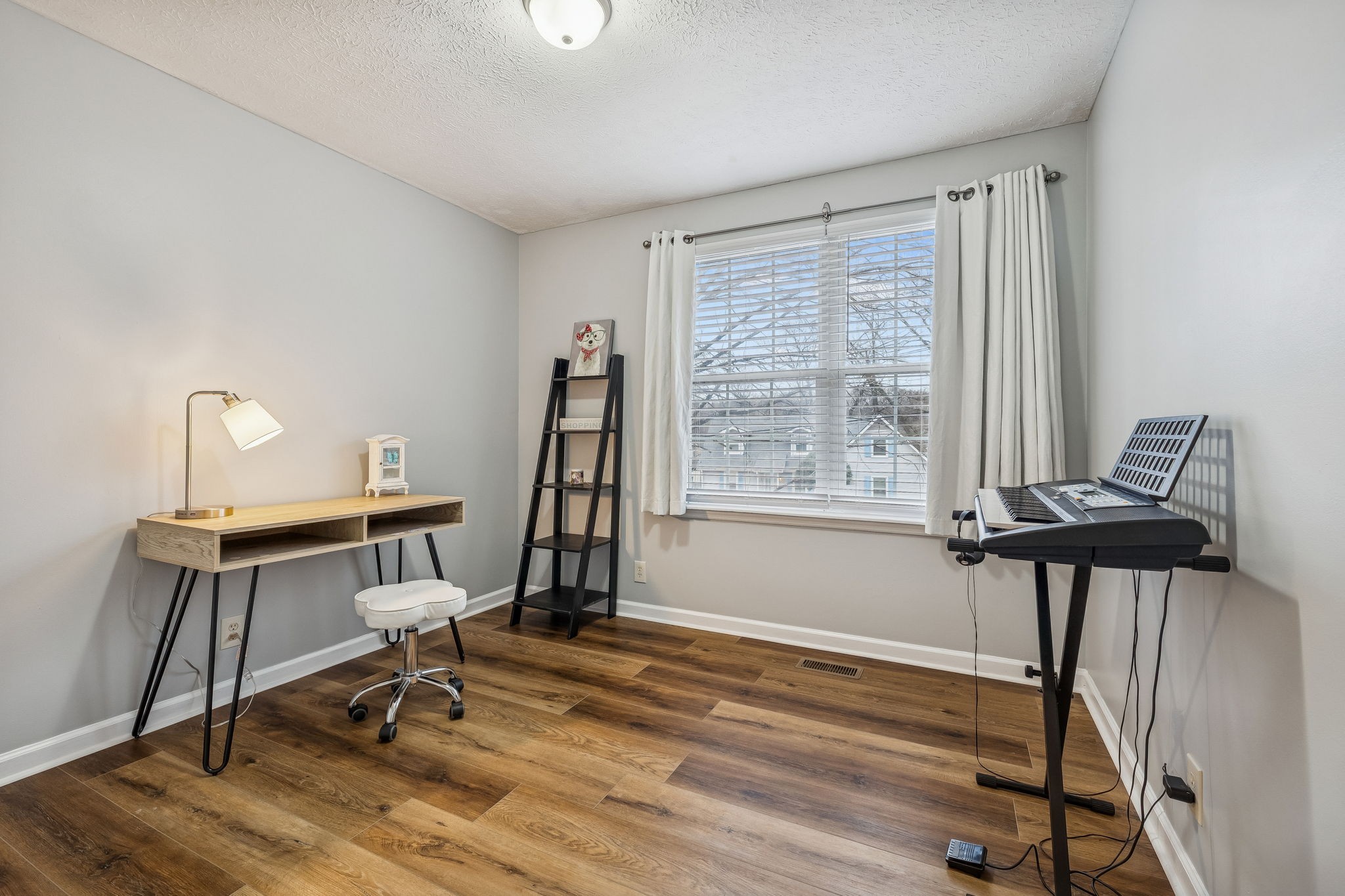 1304 Island View Ct