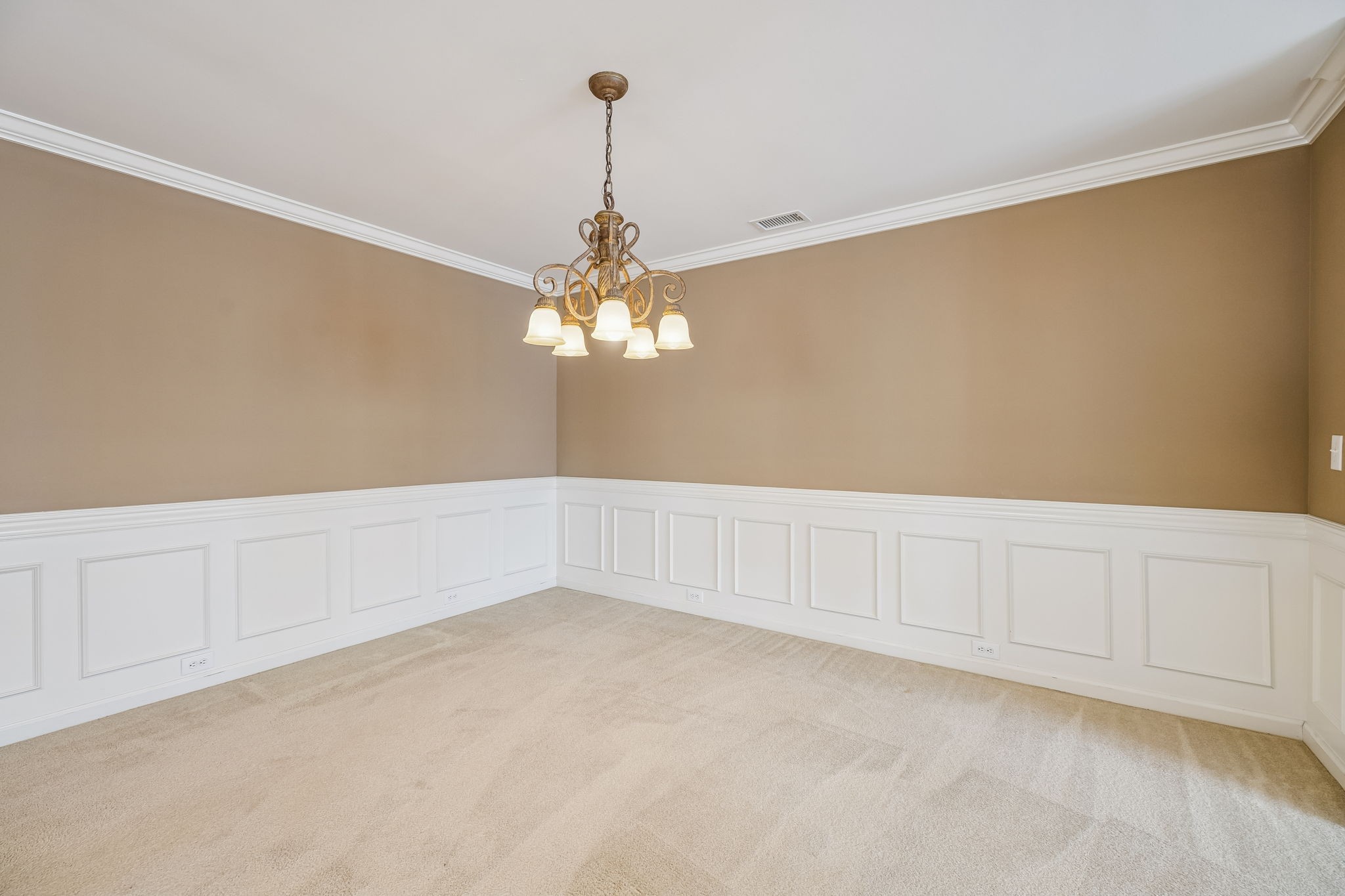 408 Golfview Ct