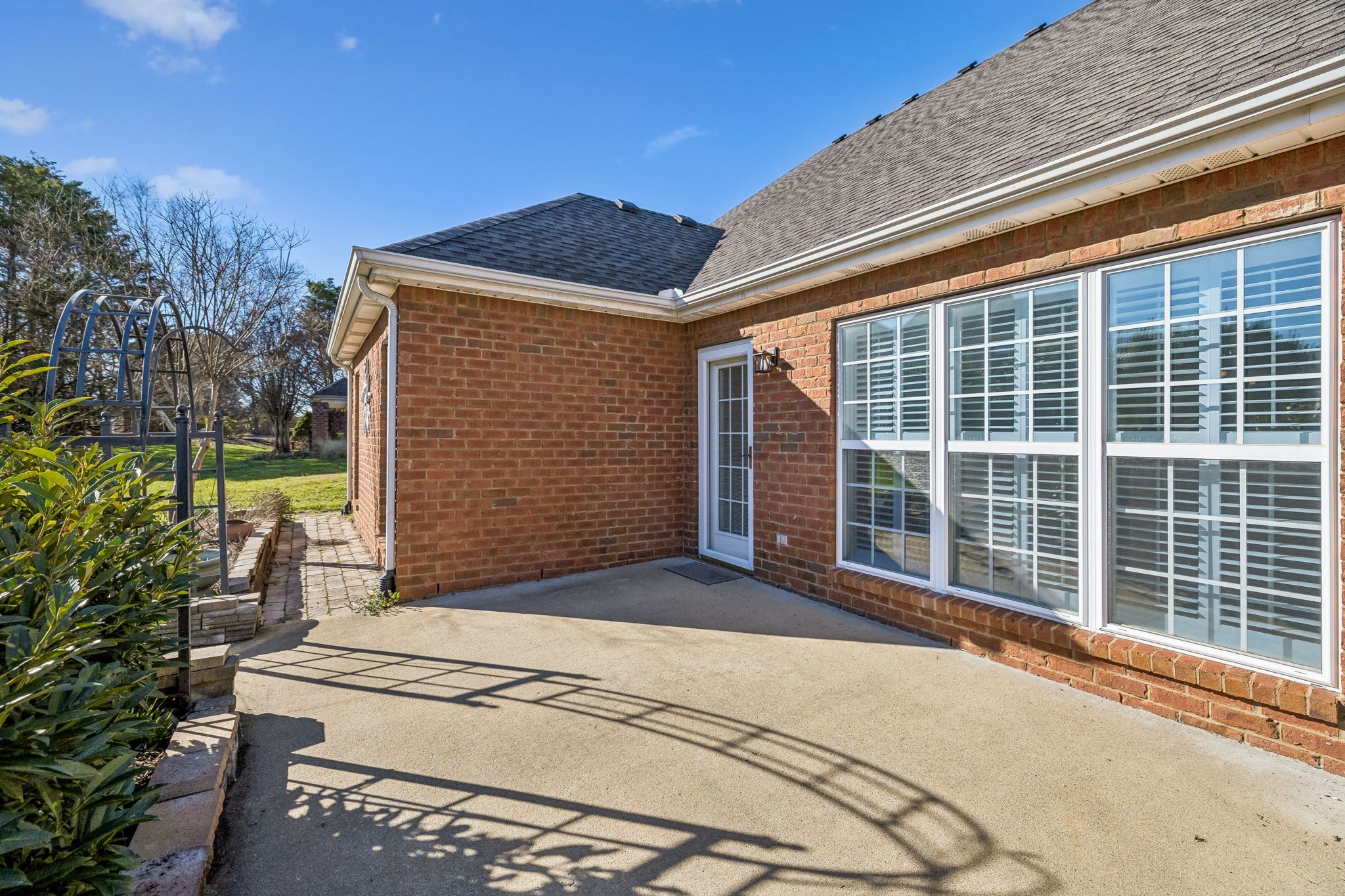 408 Golfview Ct