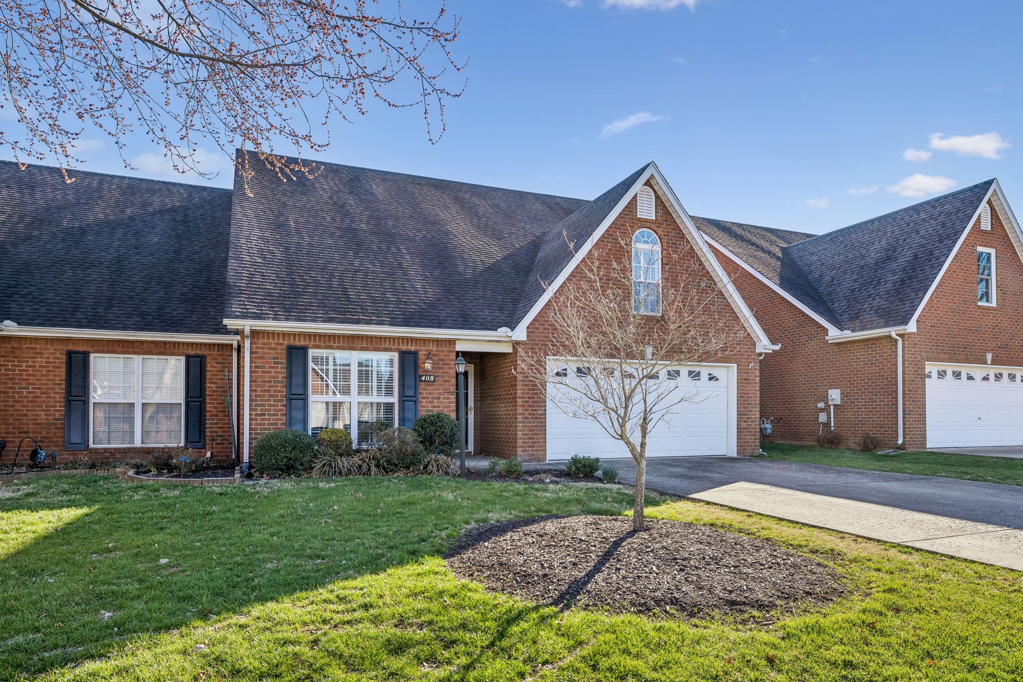 408 Golfview Ct