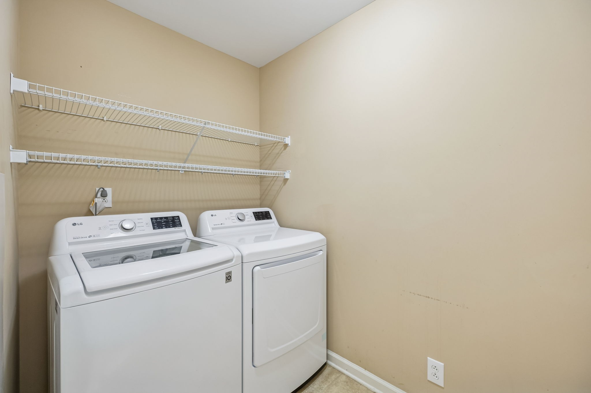408 Golfview Ct