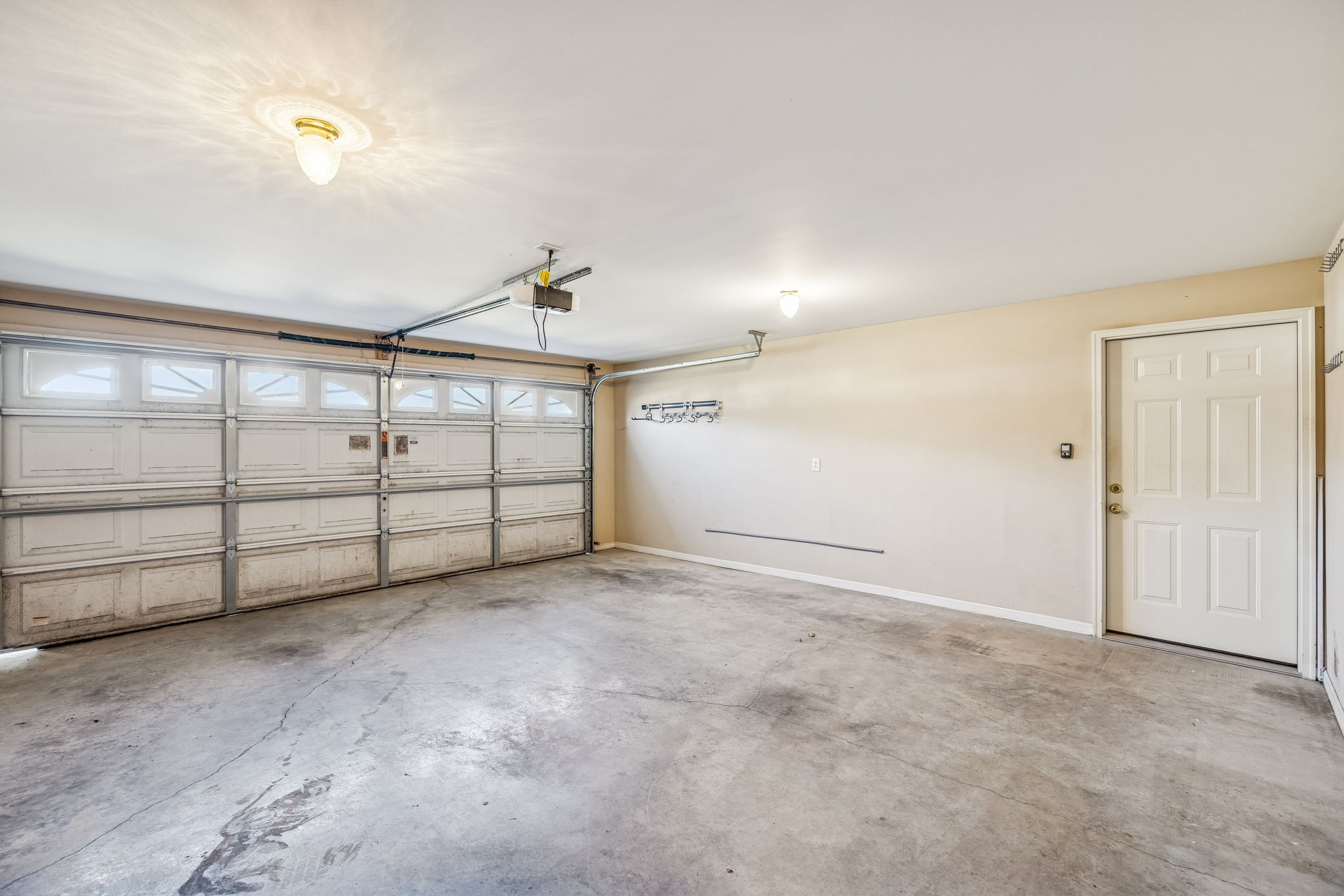 408 Golfview Ct