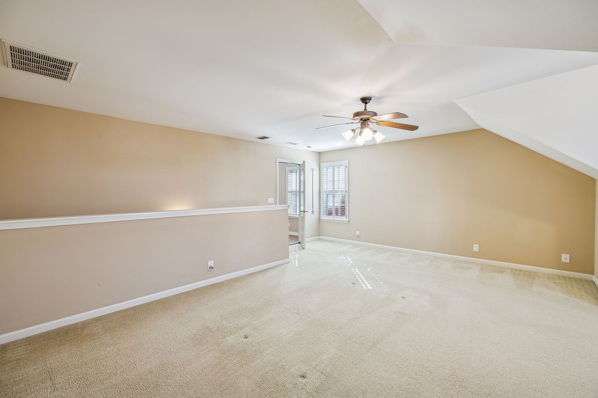 408 Golfview Ct