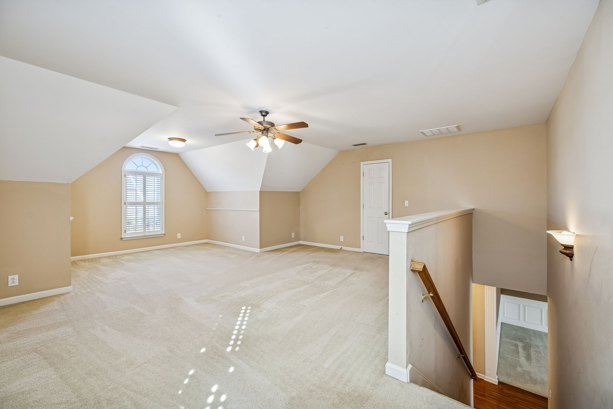 408 Golfview Ct