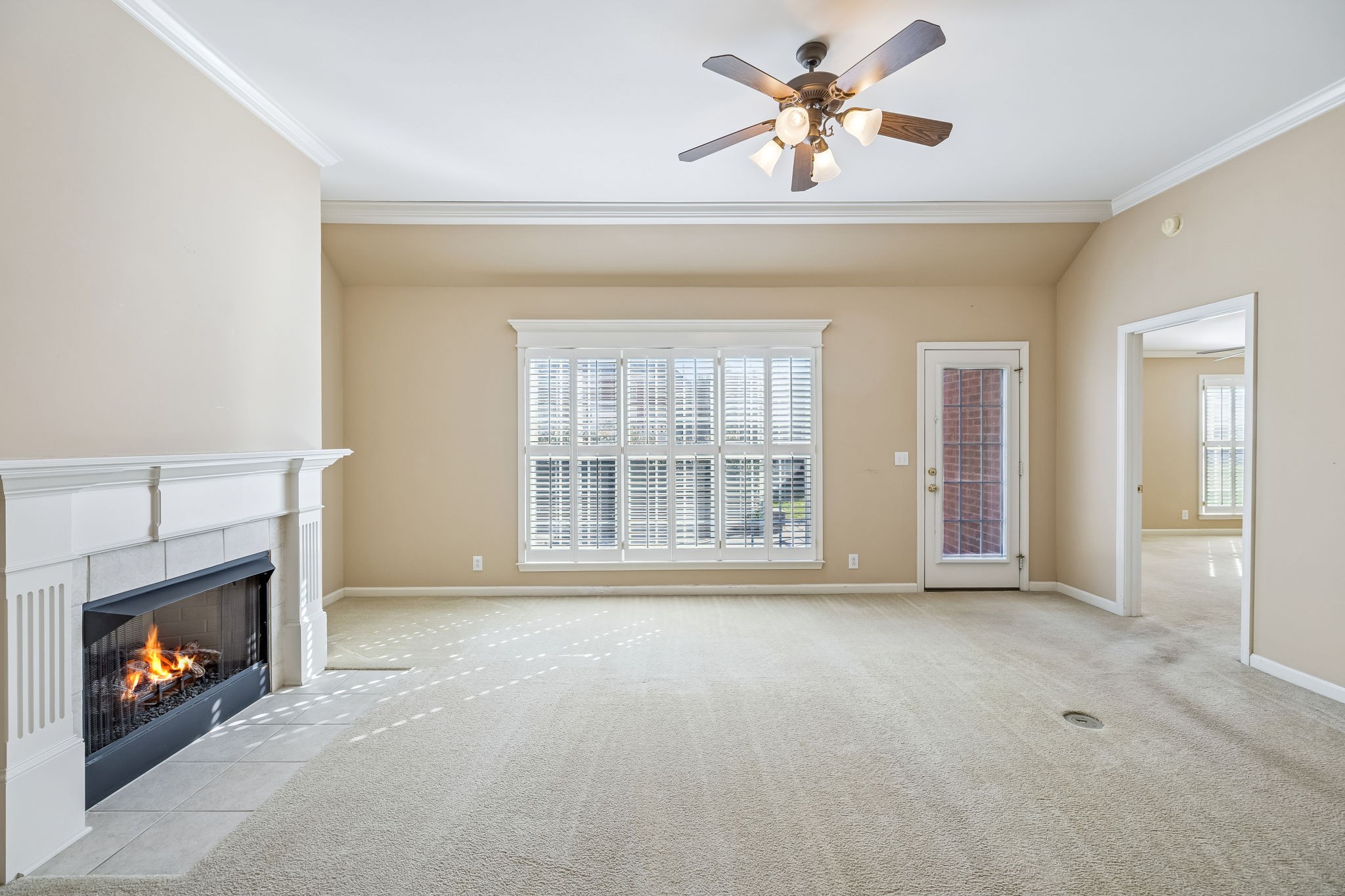 408 Golfview Ct