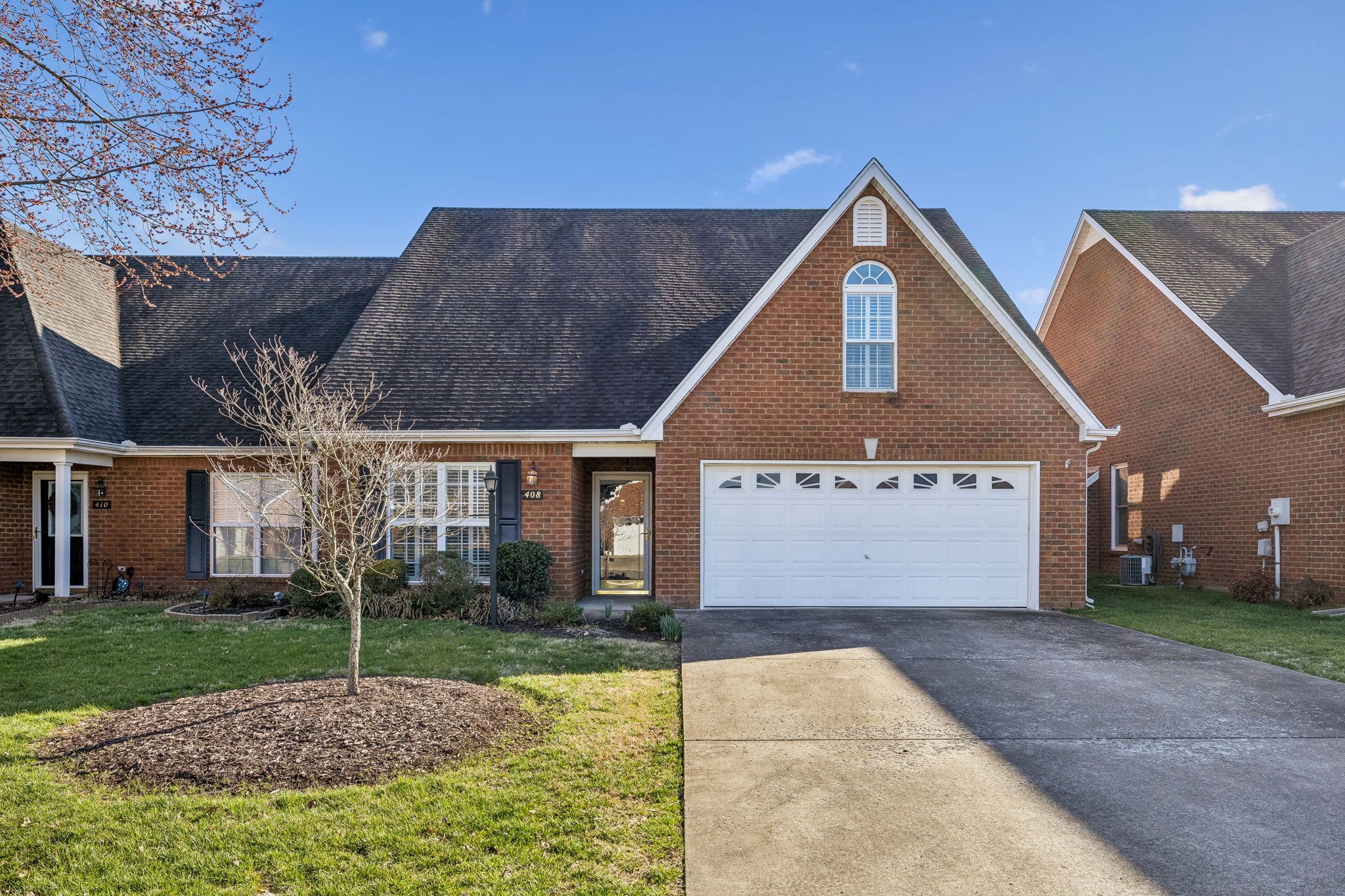 408 Golfview Ct