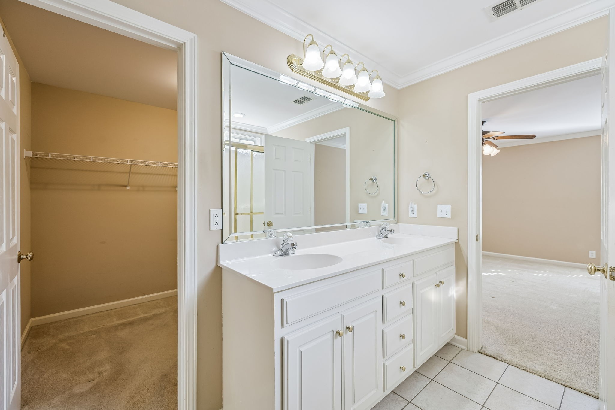 408 Golfview Ct
