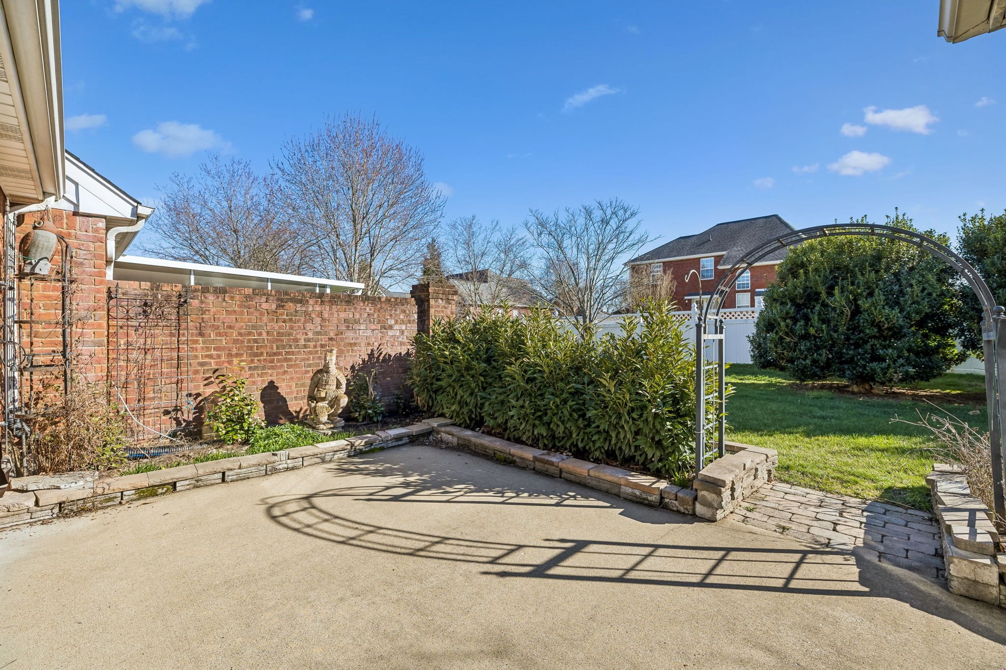 408 Golfview Ct