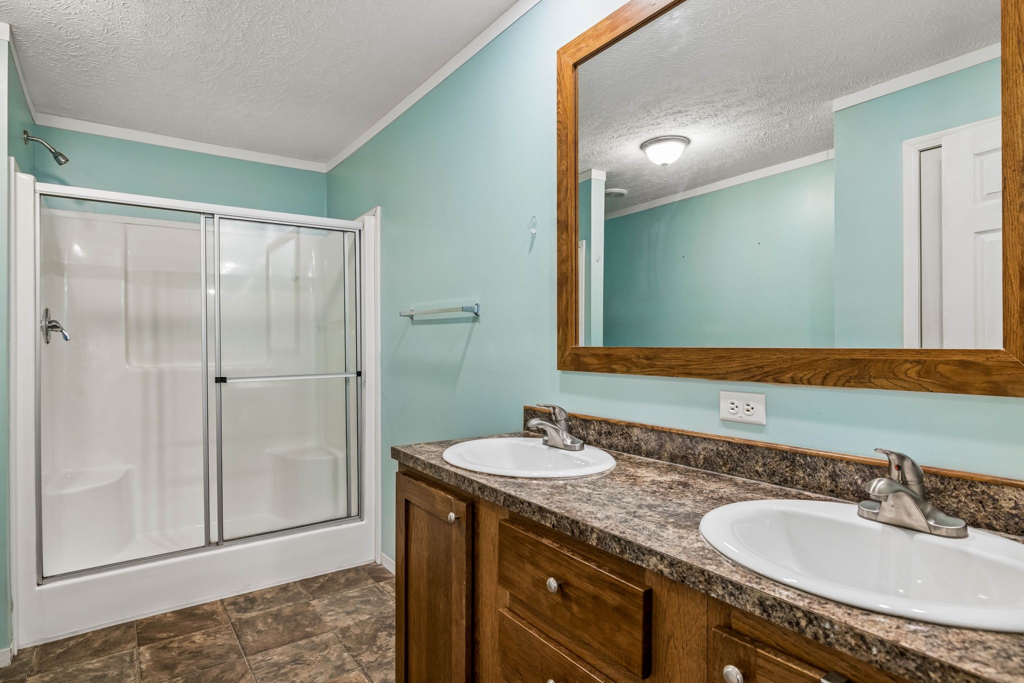 2510 Lewisburg Pike