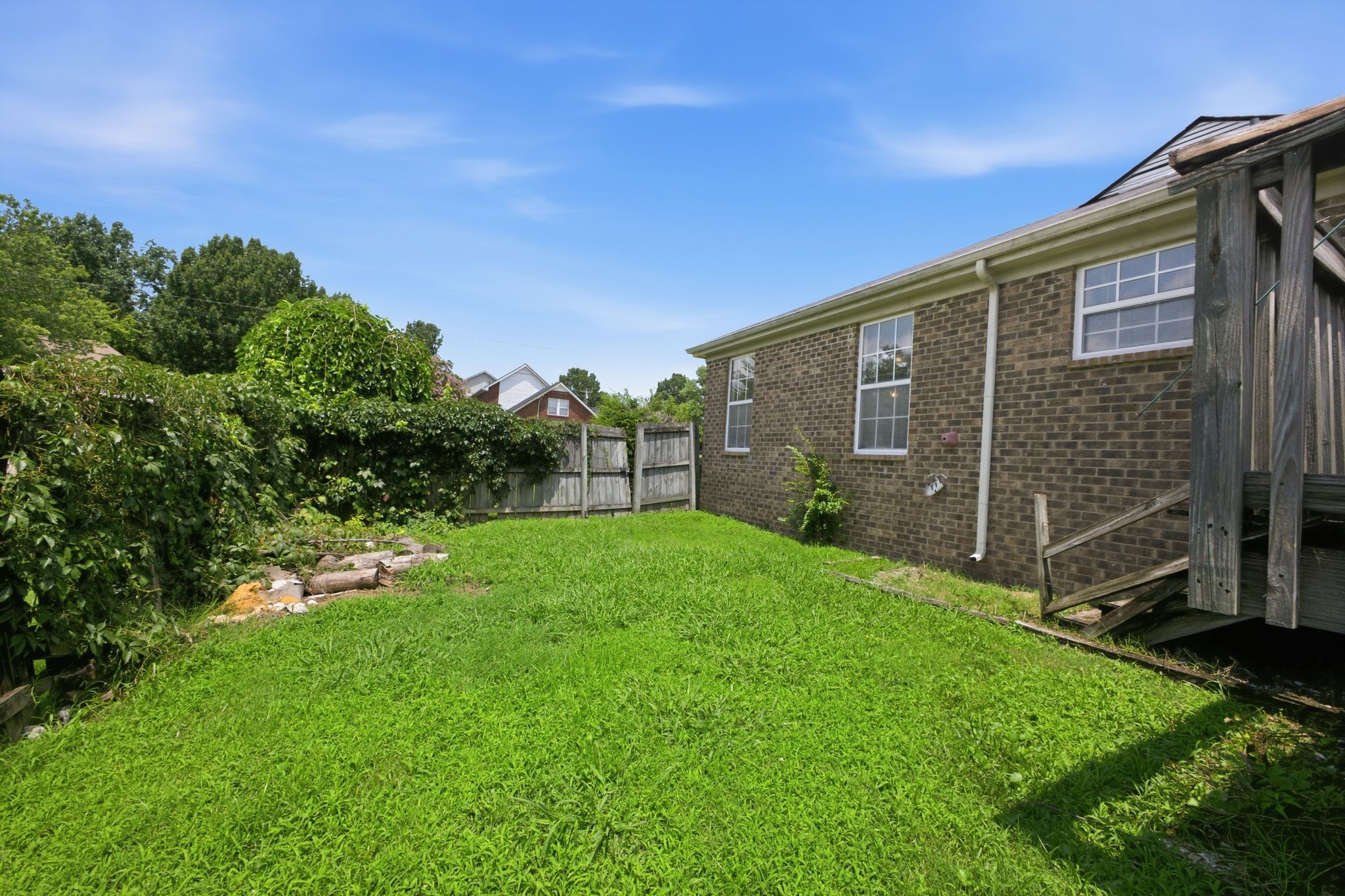 3011 Potts Xing