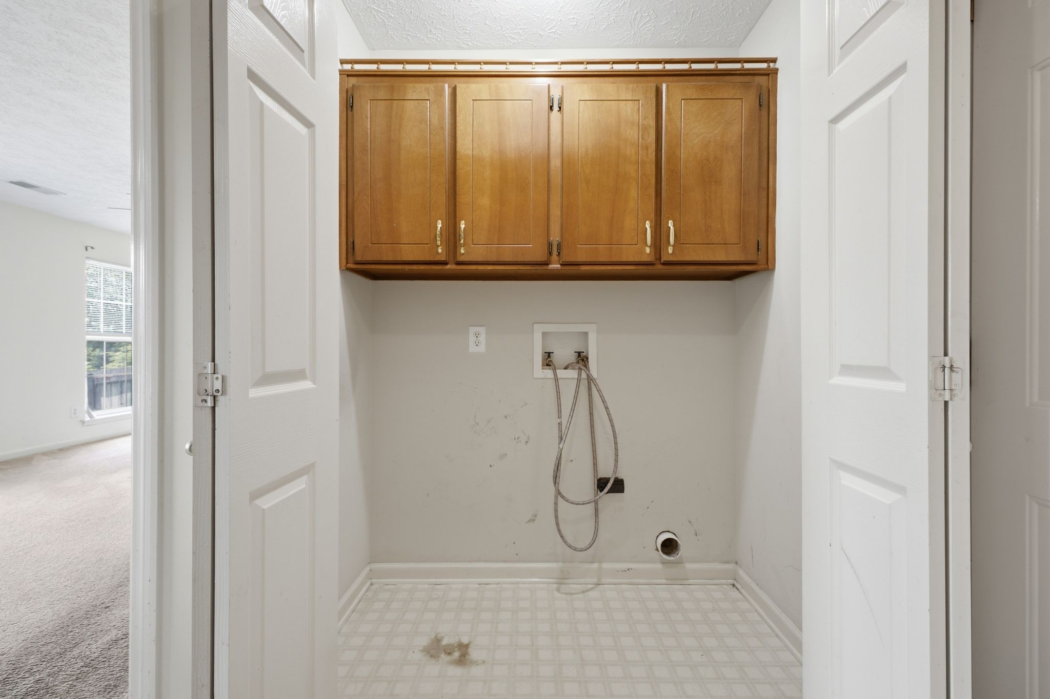 3011 Potts Xing