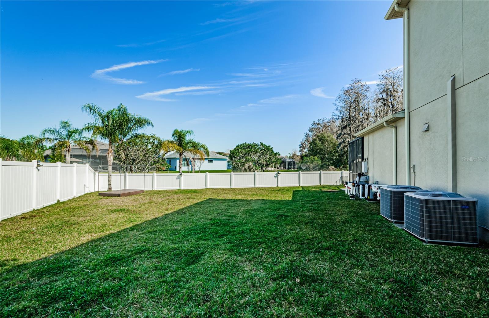 1976 MARSHBERRY CT