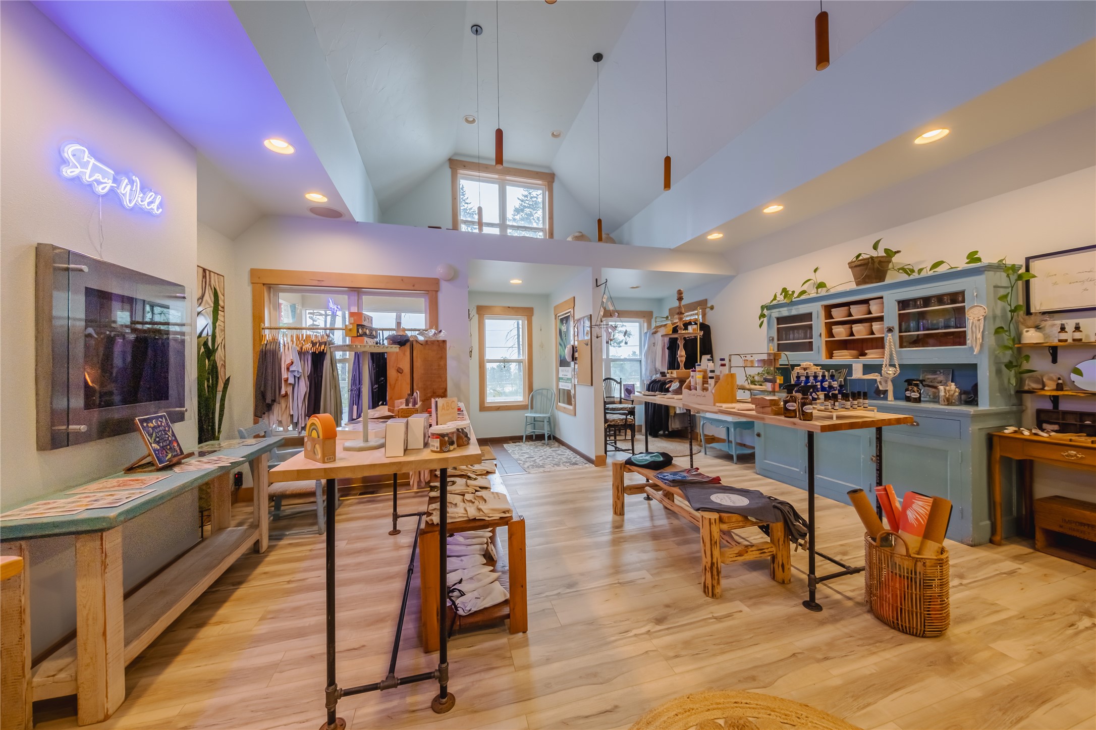 77 Deer Creek Road