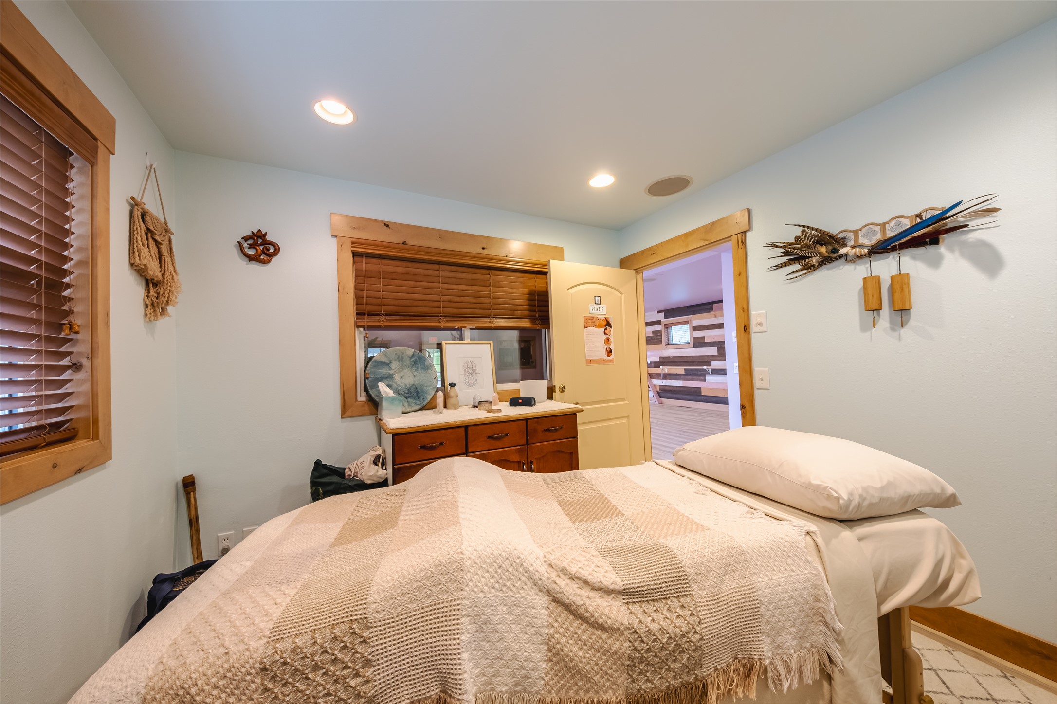 77 Deer Creek Road