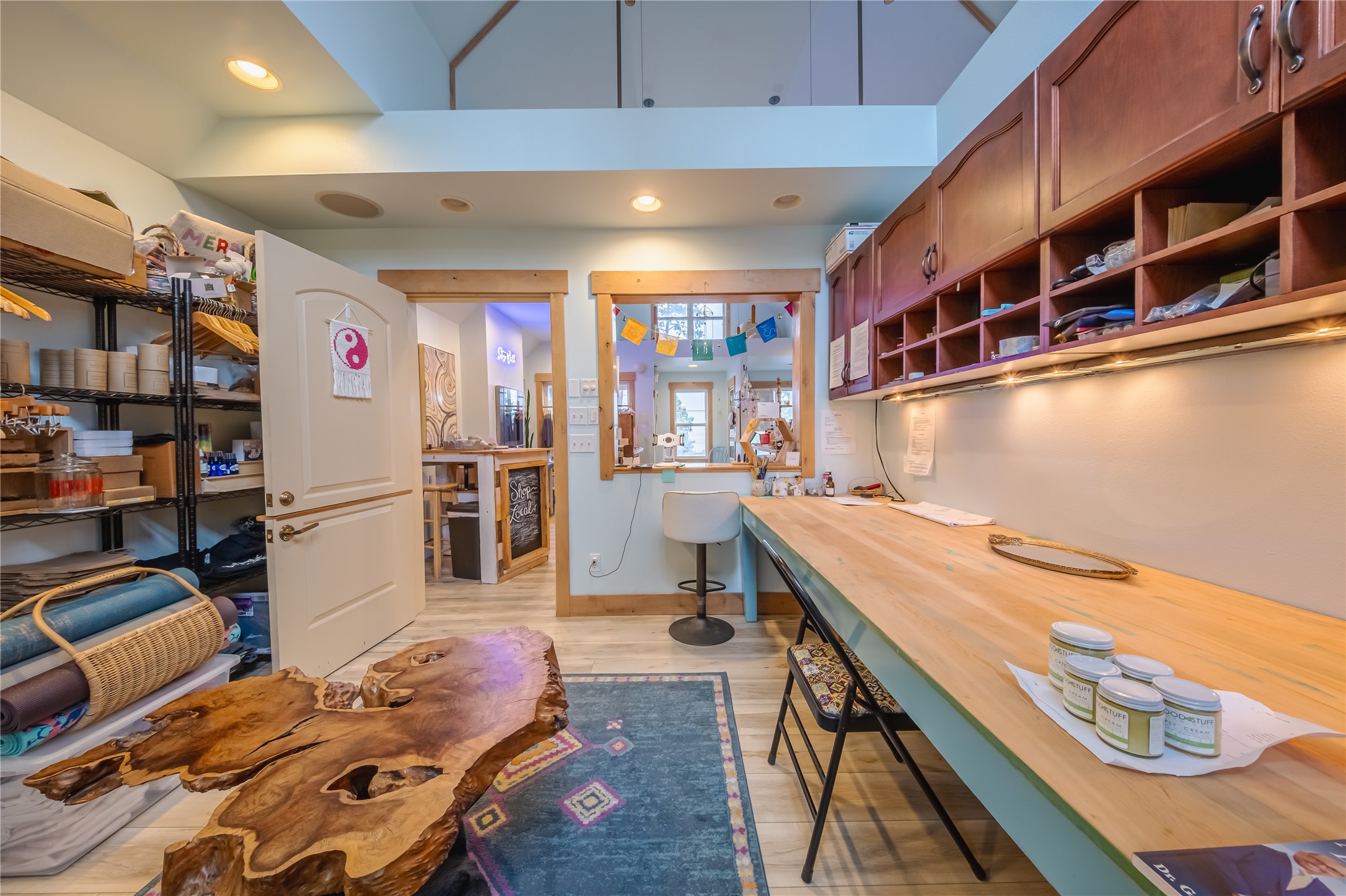 77 Deer Creek Road