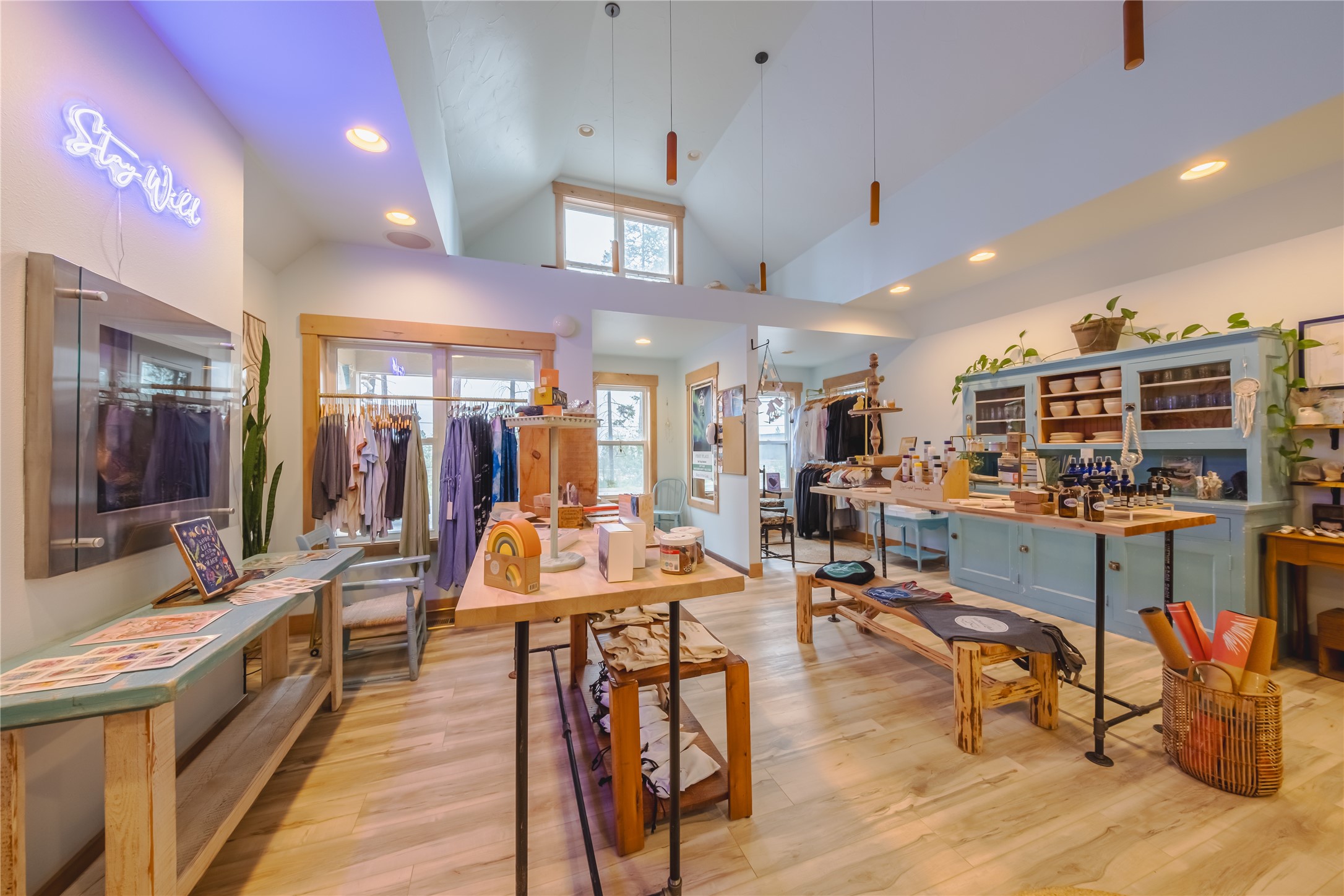 77 Deer Creek Road
