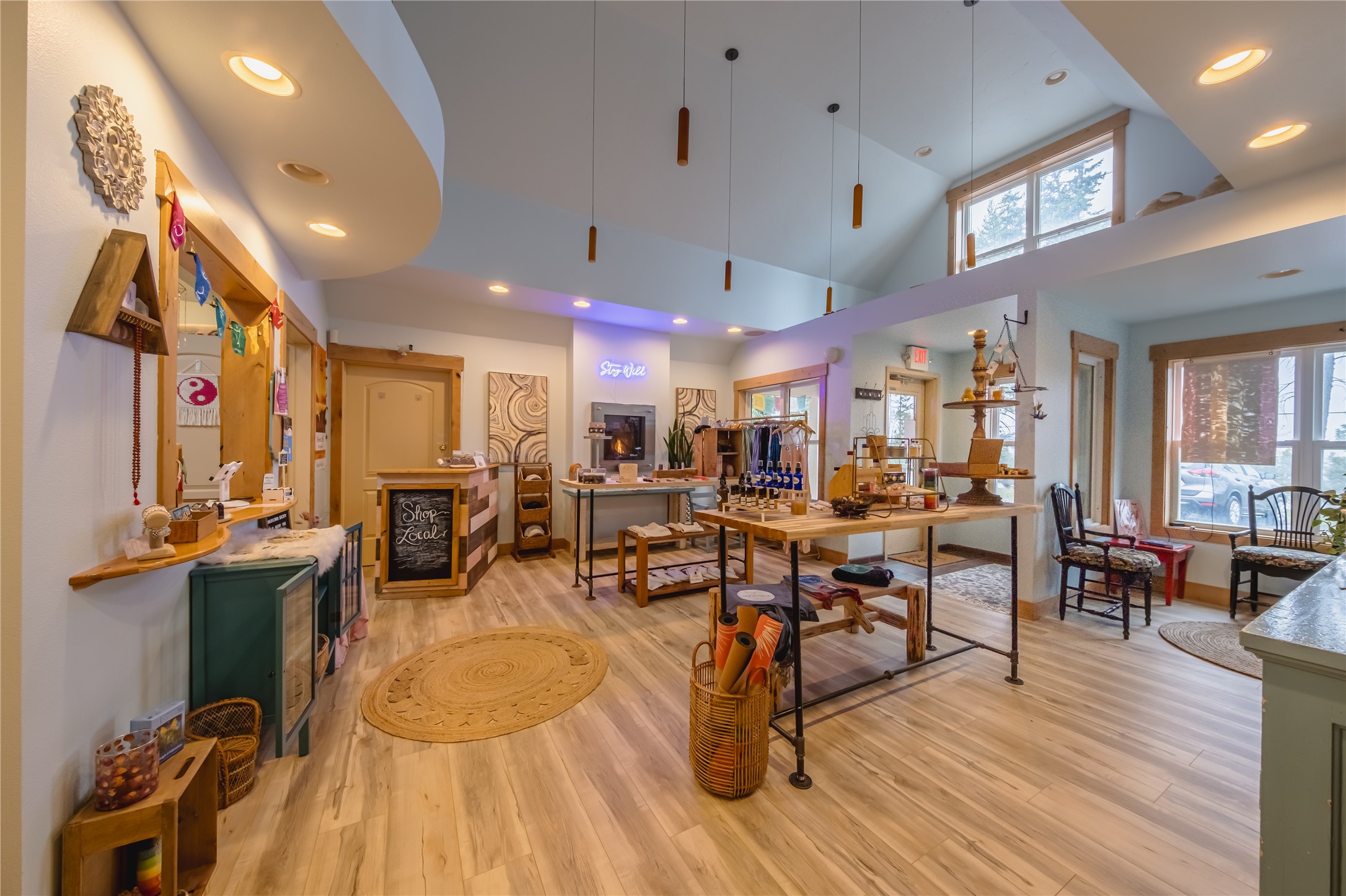 77 Deer Creek Road