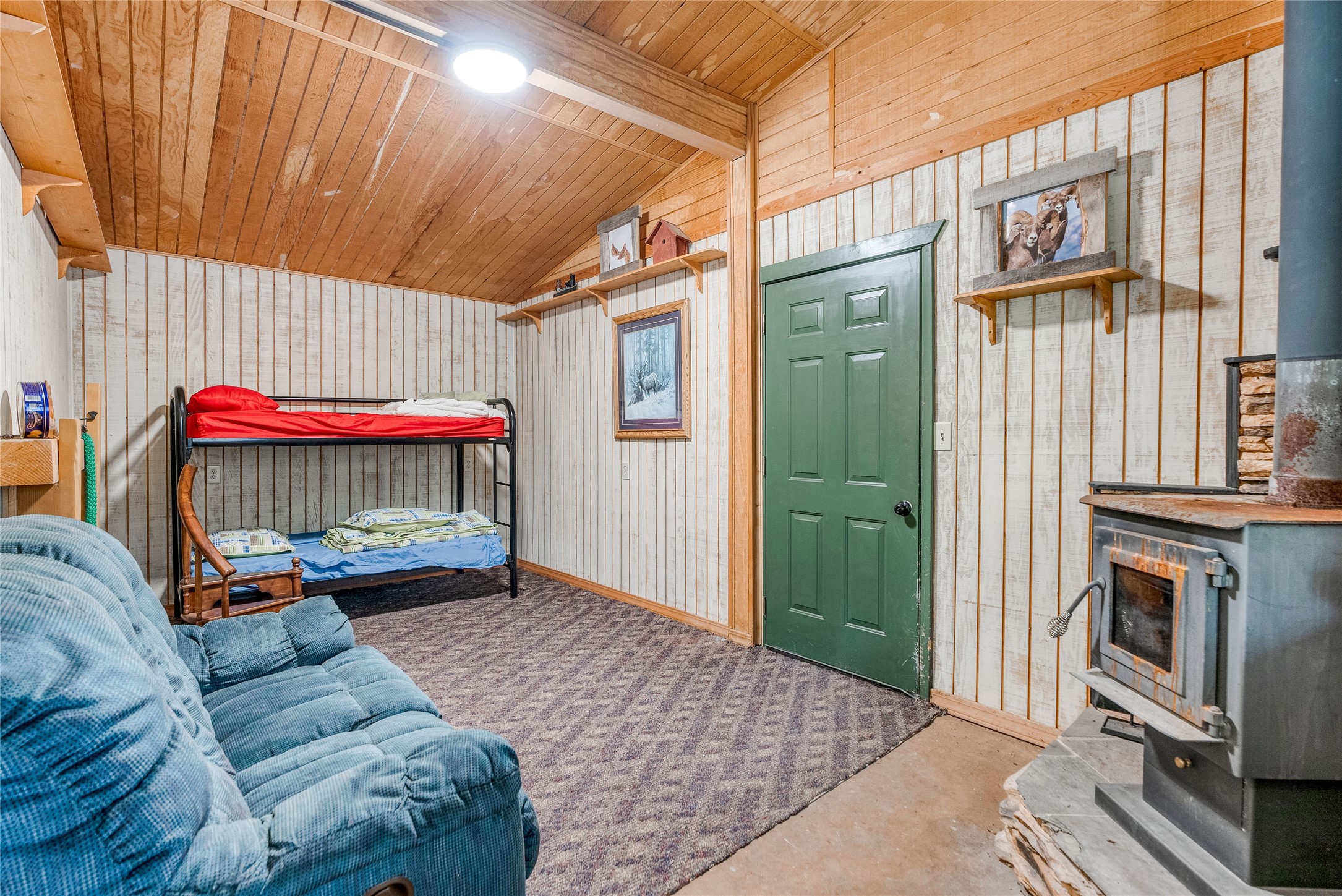 7450 Highway 2 E