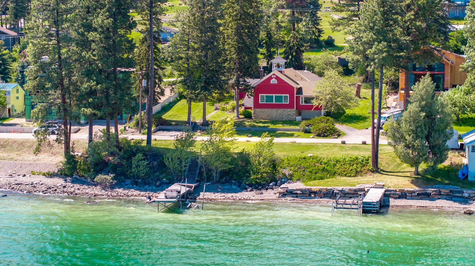 381 Lakeside Boulevard