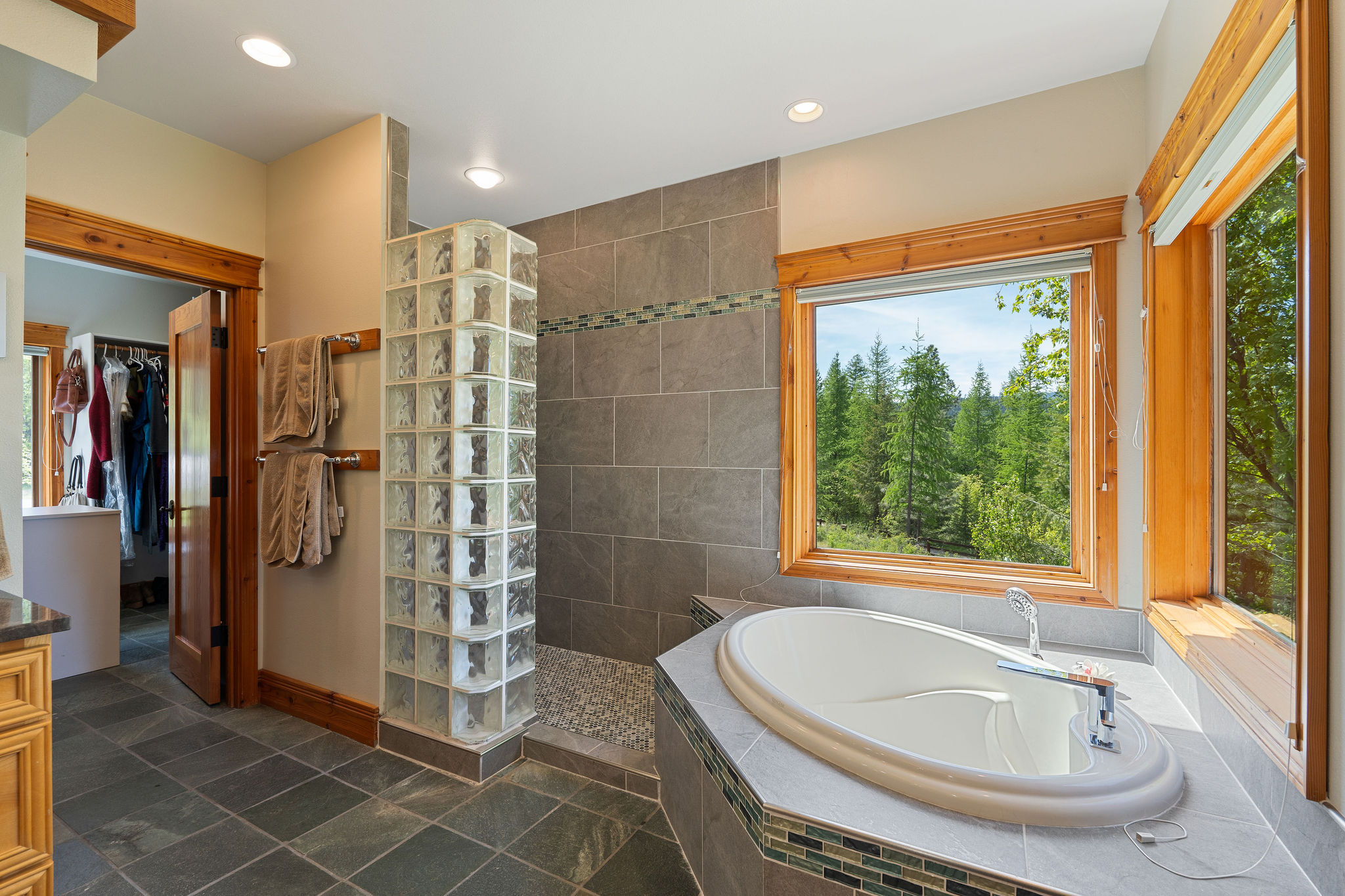 550 Blacktail Heights