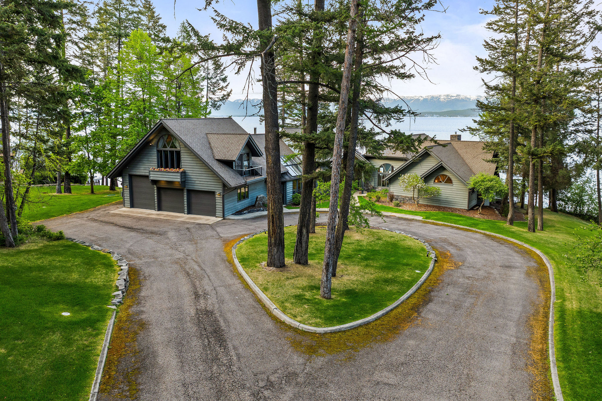 275 Tamarack Terrace