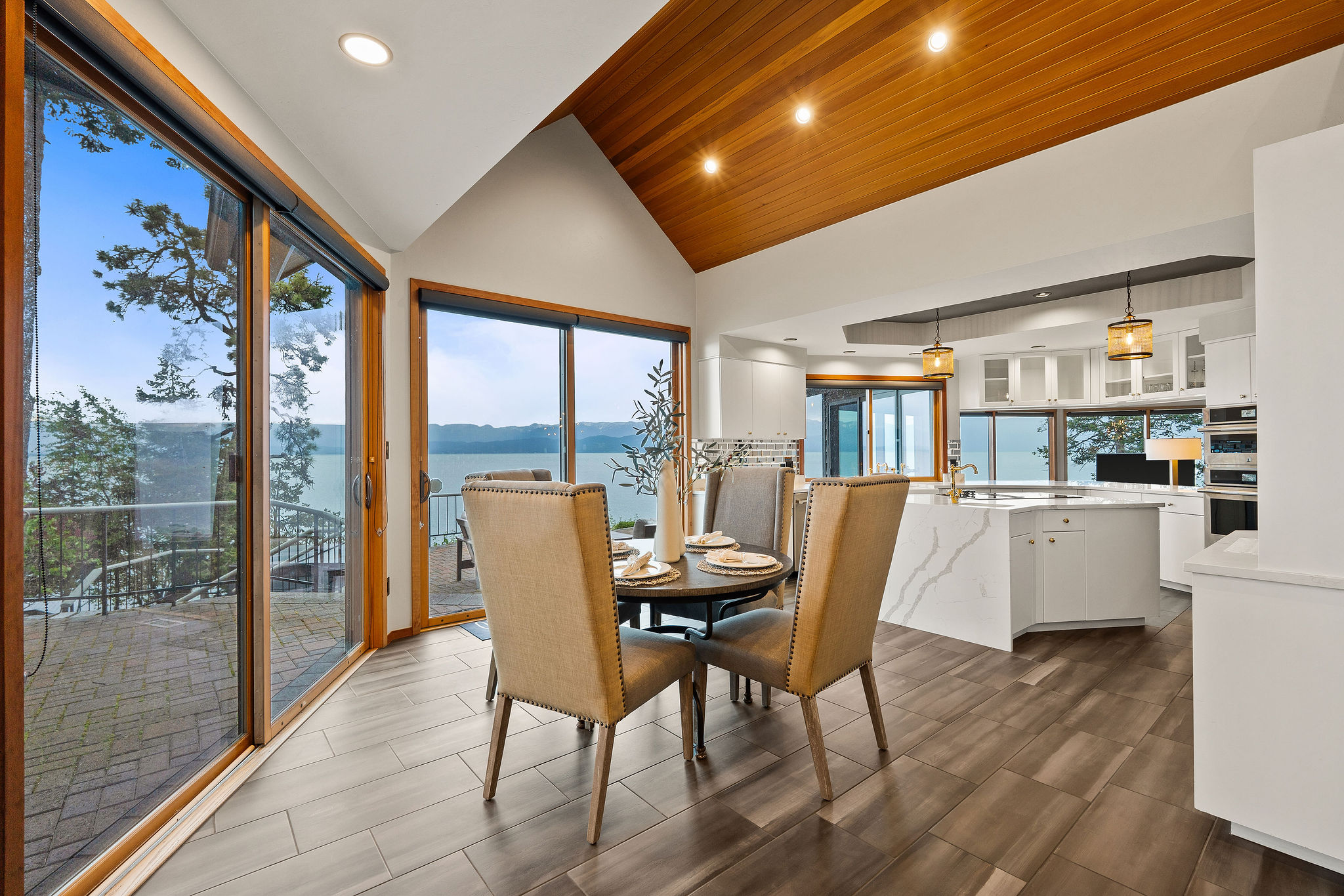 275 Tamarack Terrace