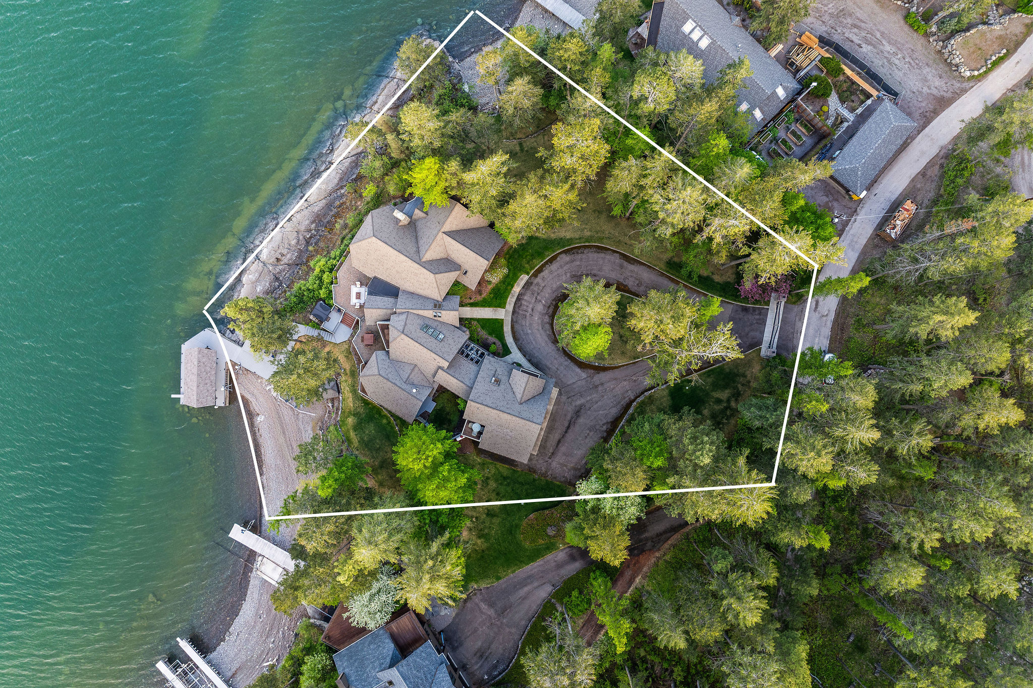 275 Tamarack Terrace