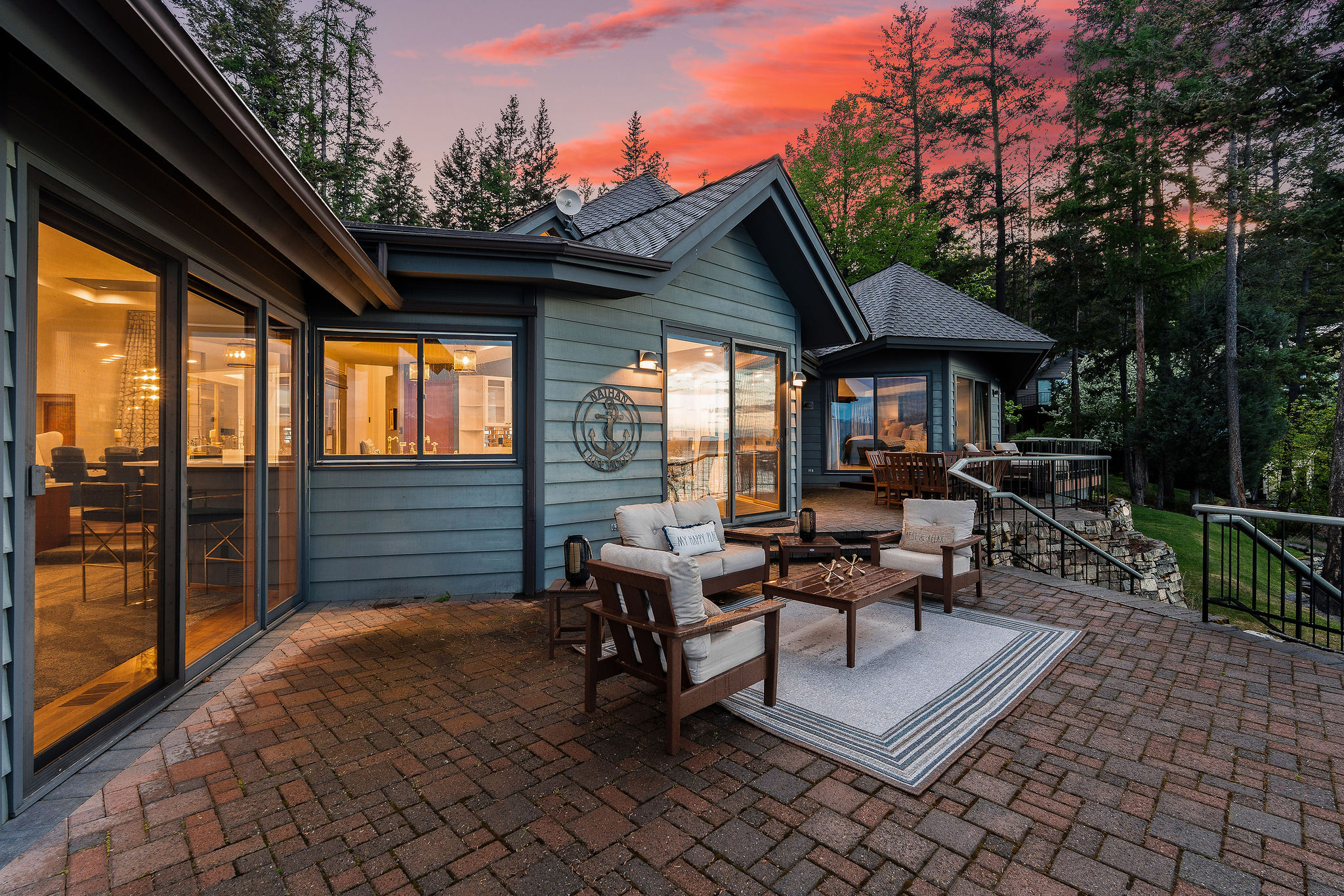 275 Tamarack Terrace