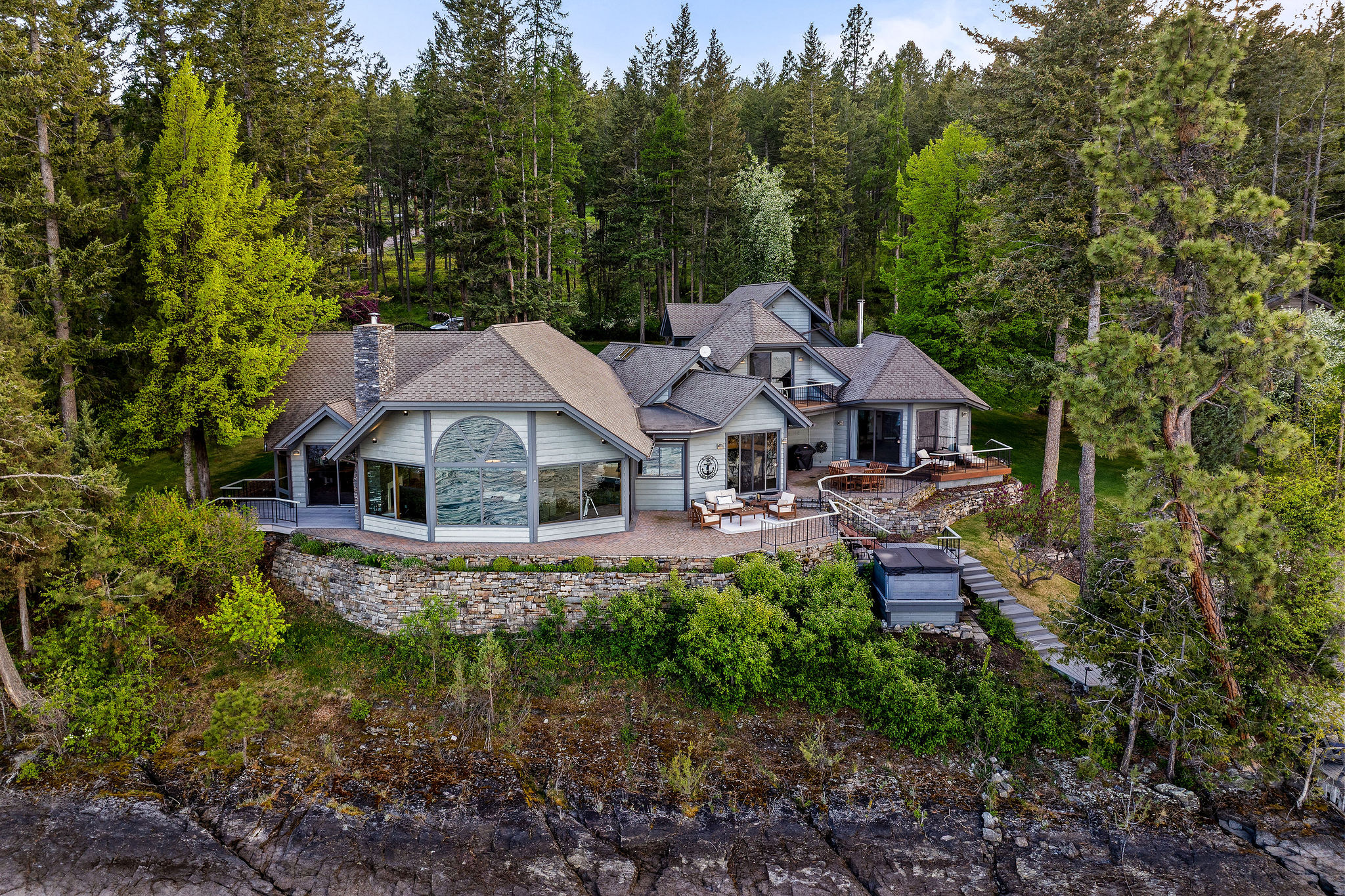 275 Tamarack Terrace