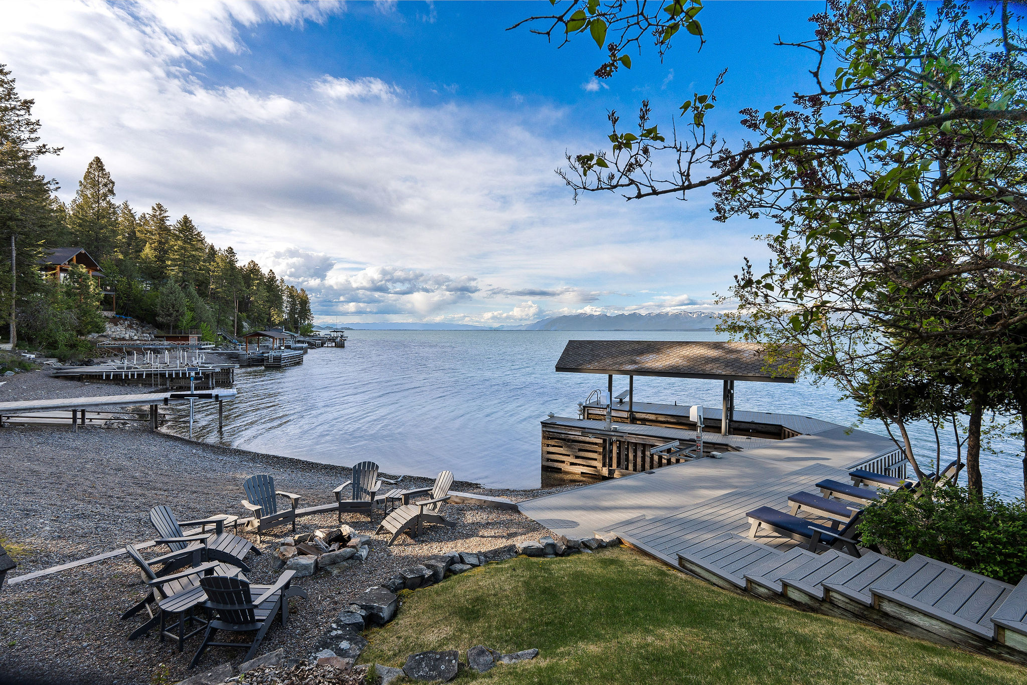 275 Tamarack Terrace