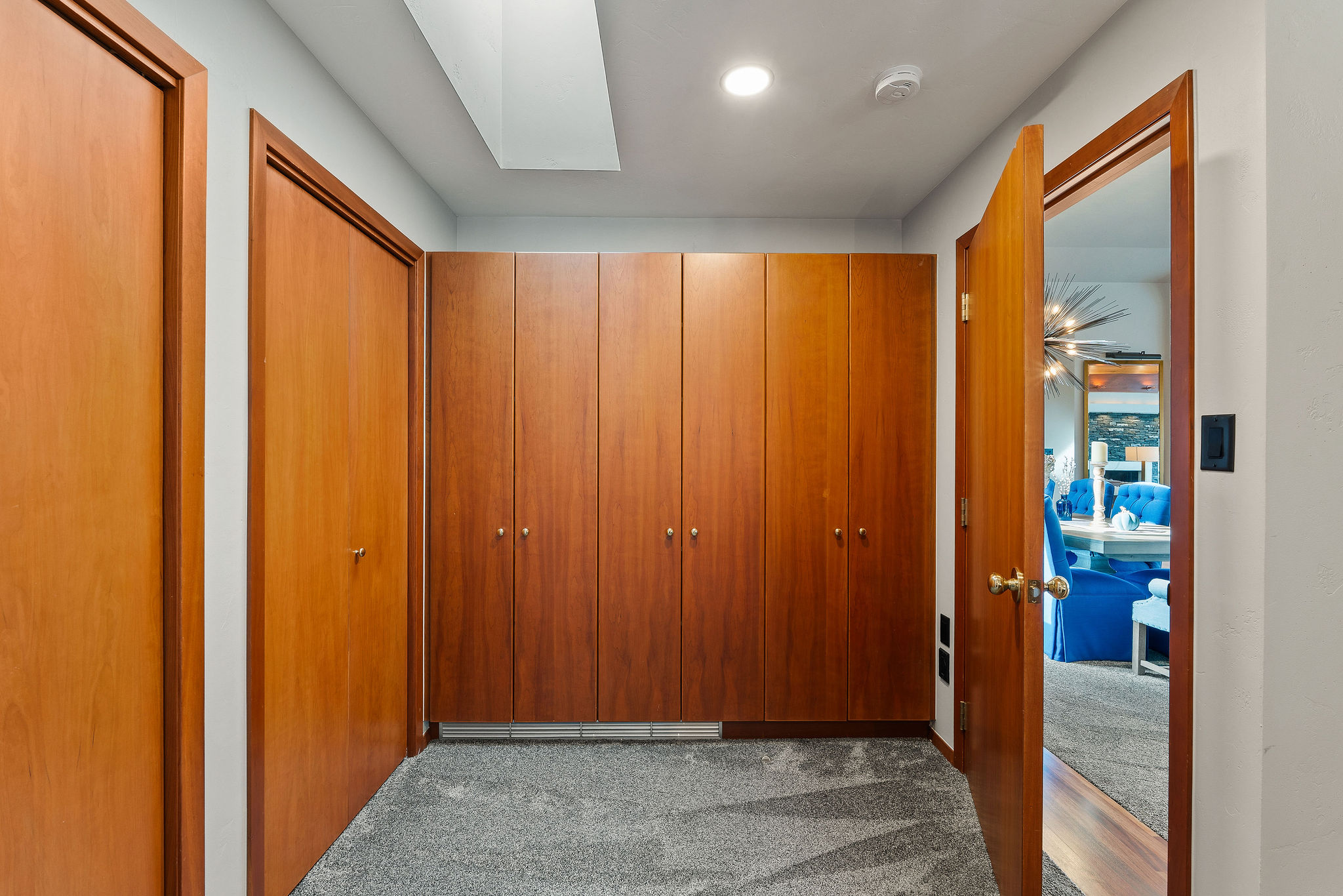 275 Tamarack Terrace