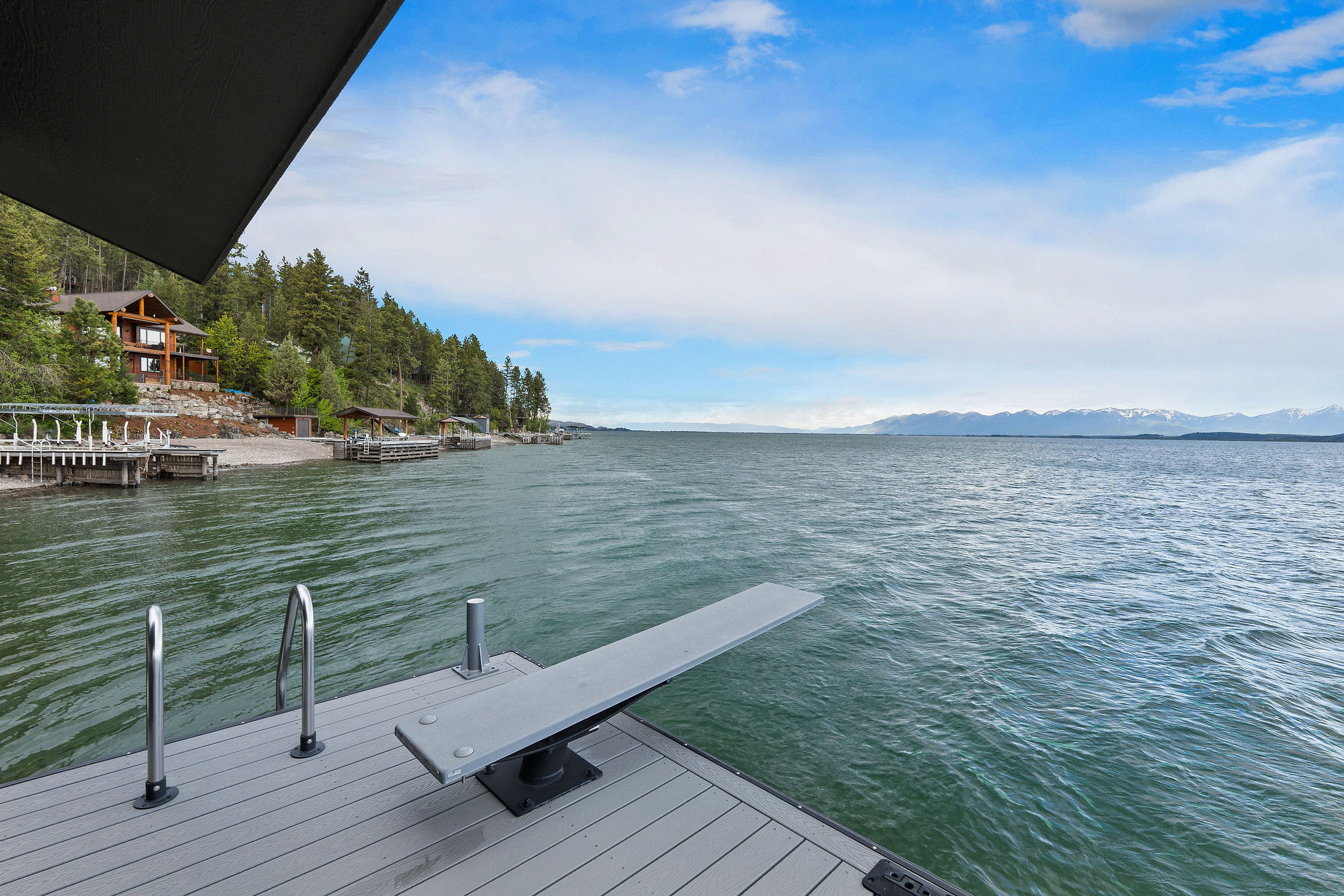 275 Tamarack Terrace