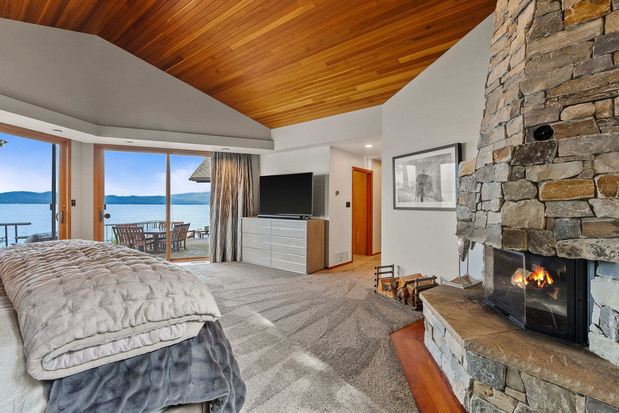275 Tamarack Terrace