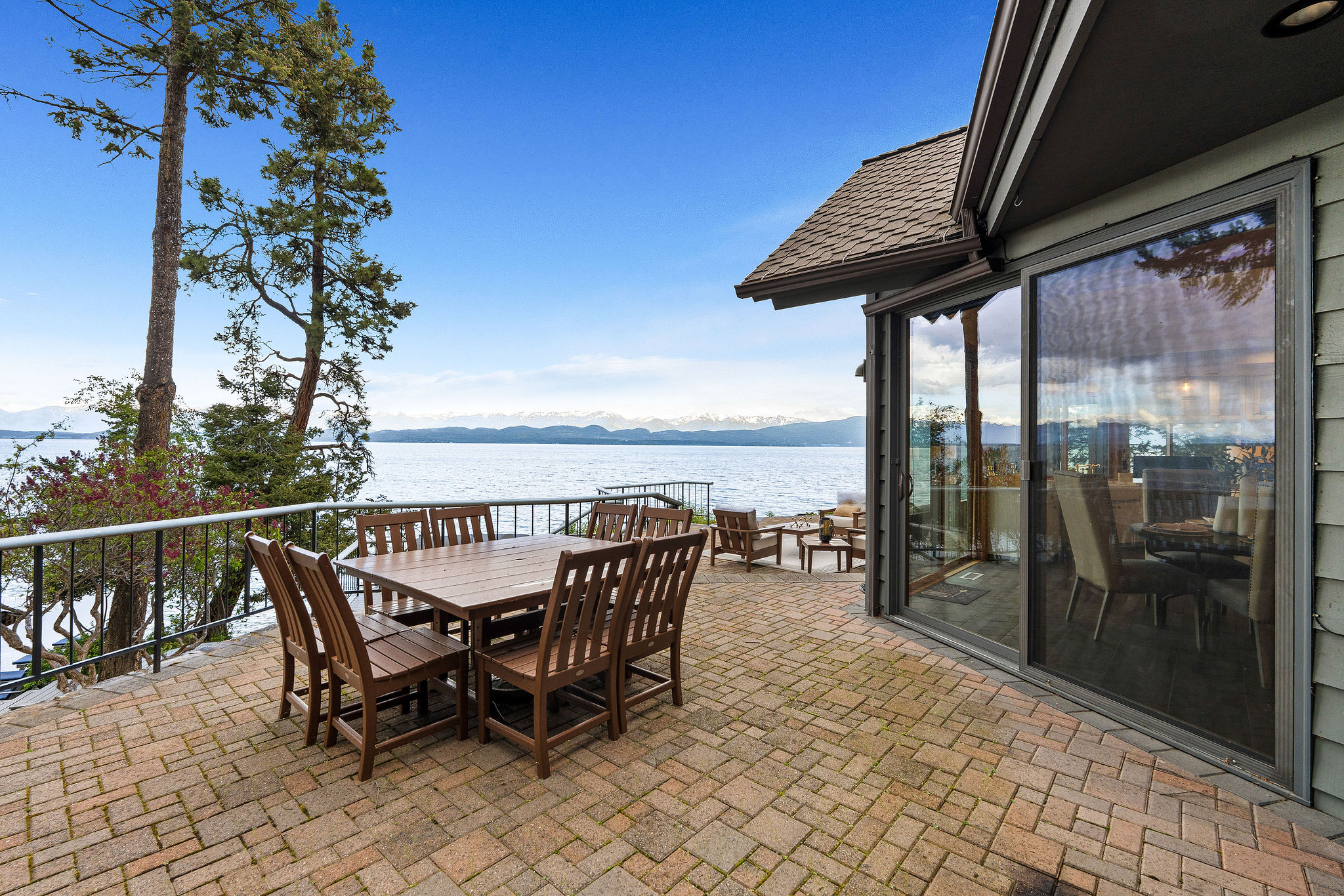275 Tamarack Terrace