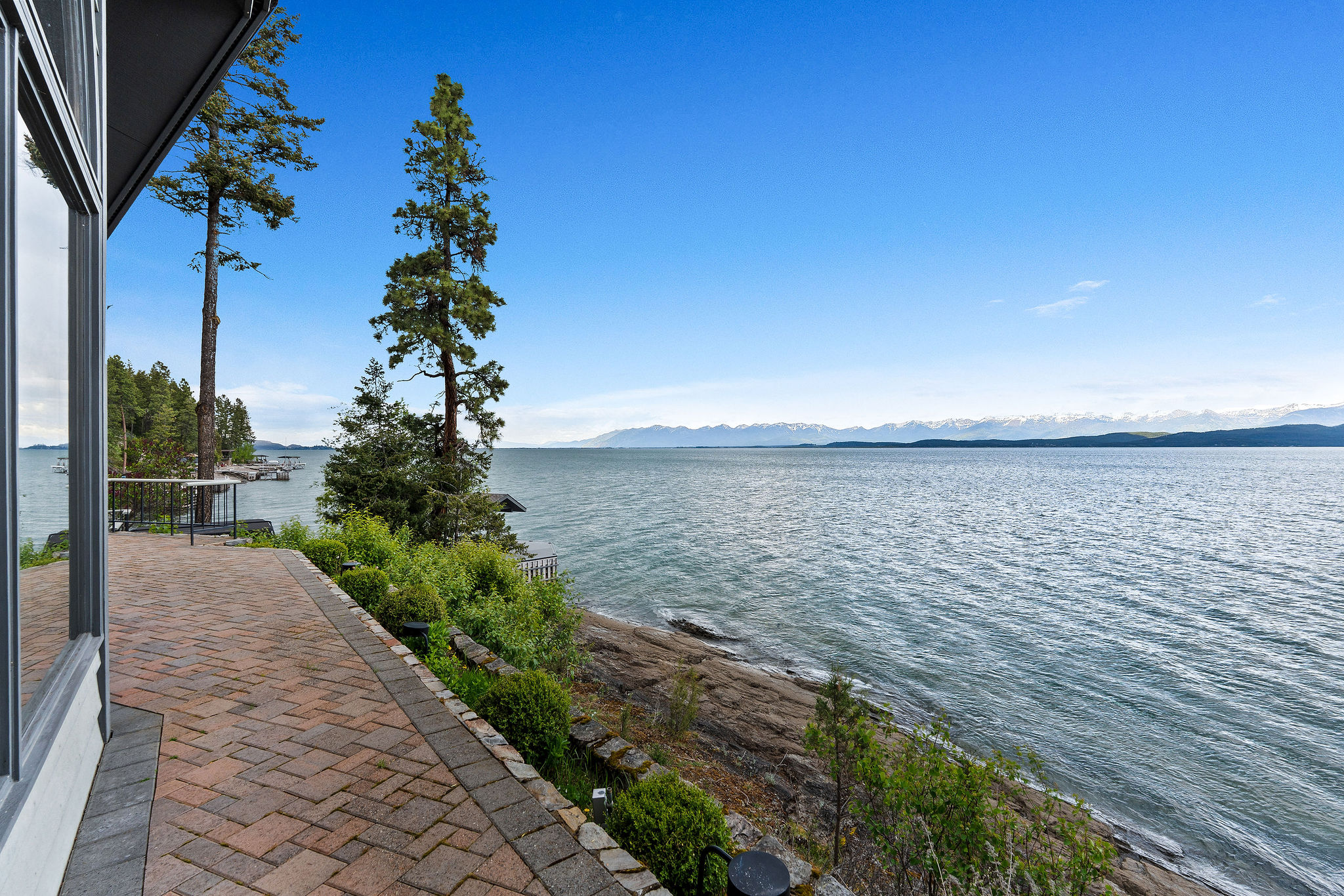 275 Tamarack Terrace