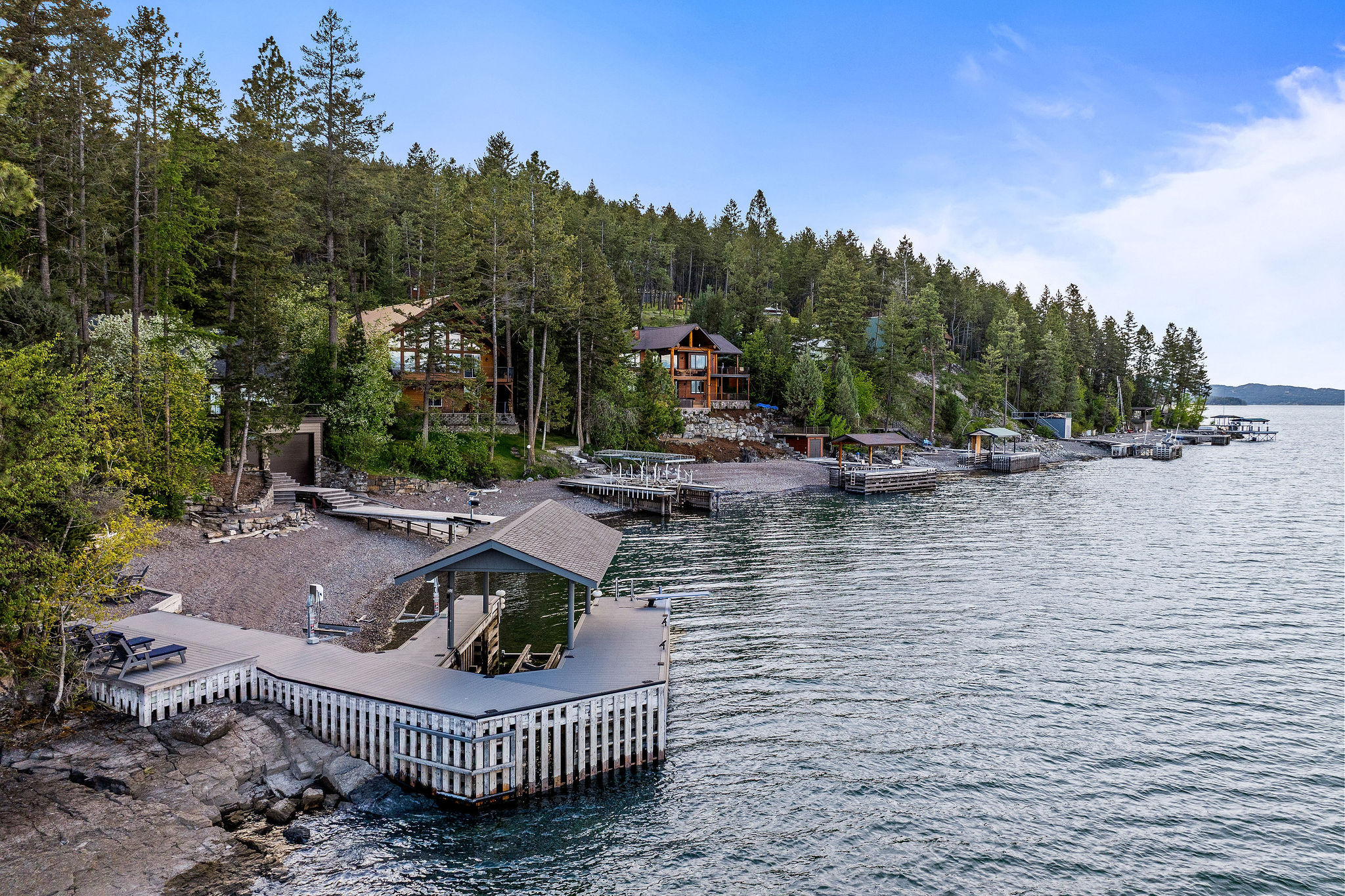 275 Tamarack Terrace