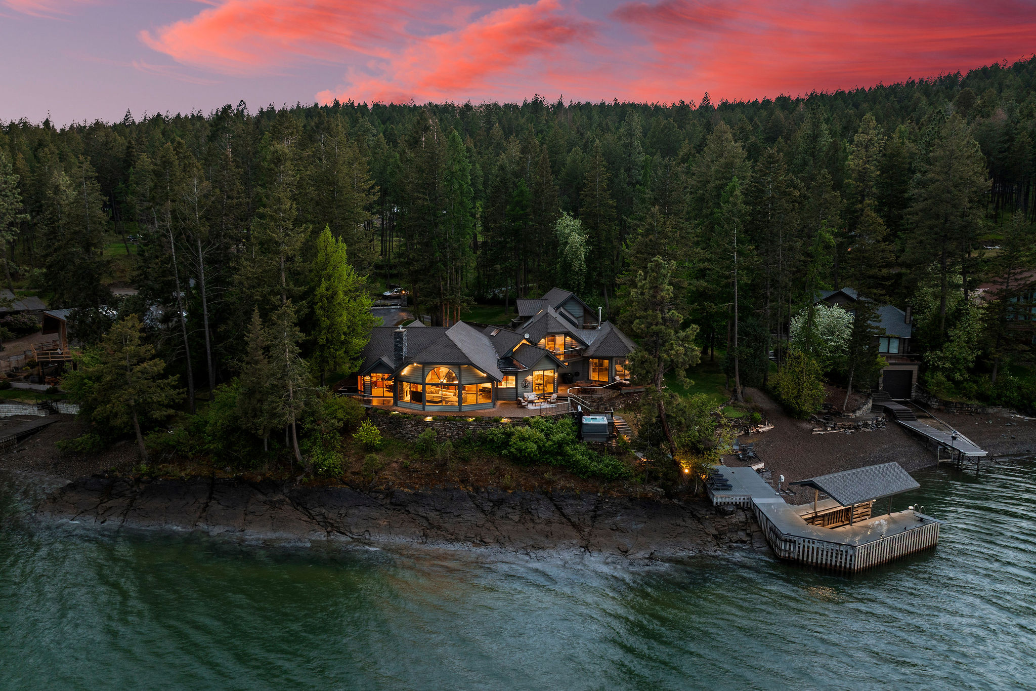 275 Tamarack Terrace