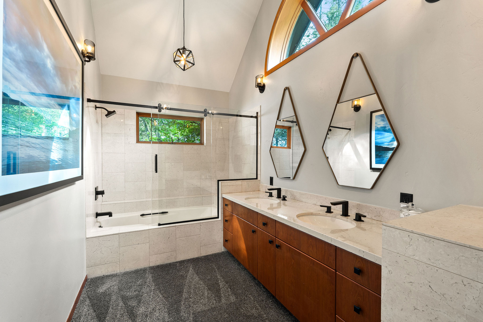 275 Tamarack Terrace