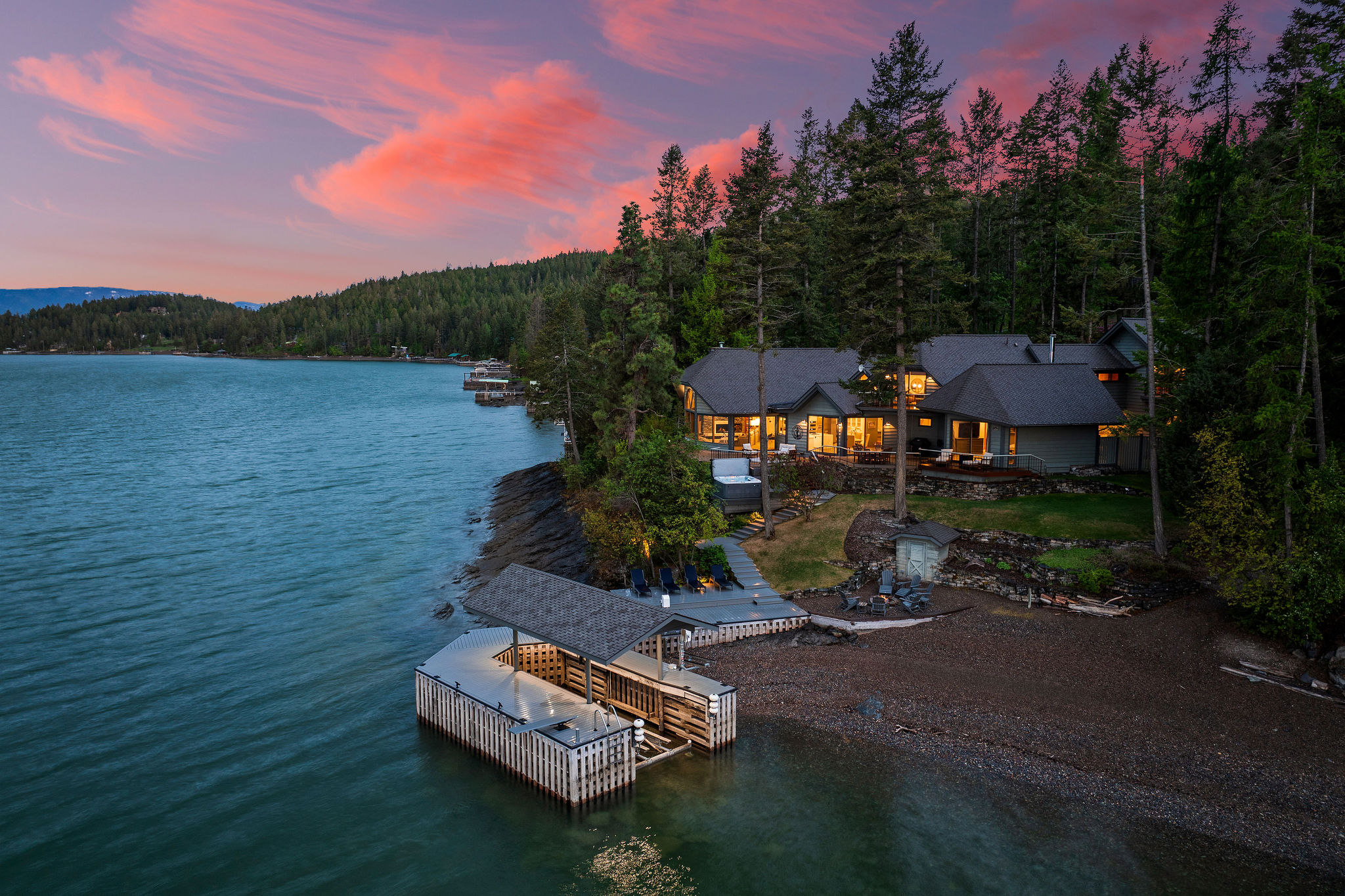 275 Tamarack Terrace